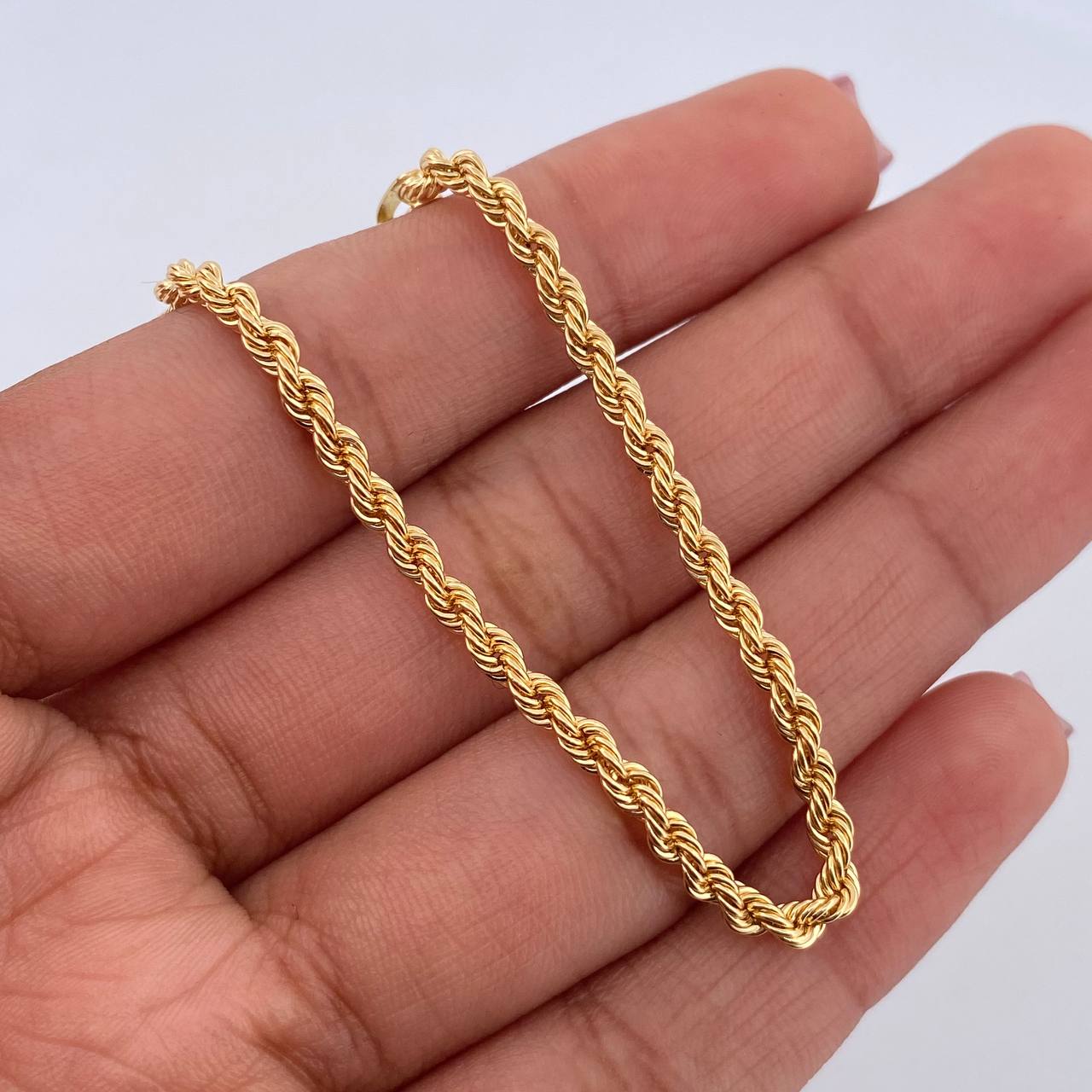 Pulso Lazo 2.15gr / 18.9cm / 2.5mm Oro Amarillo +3 18K $
