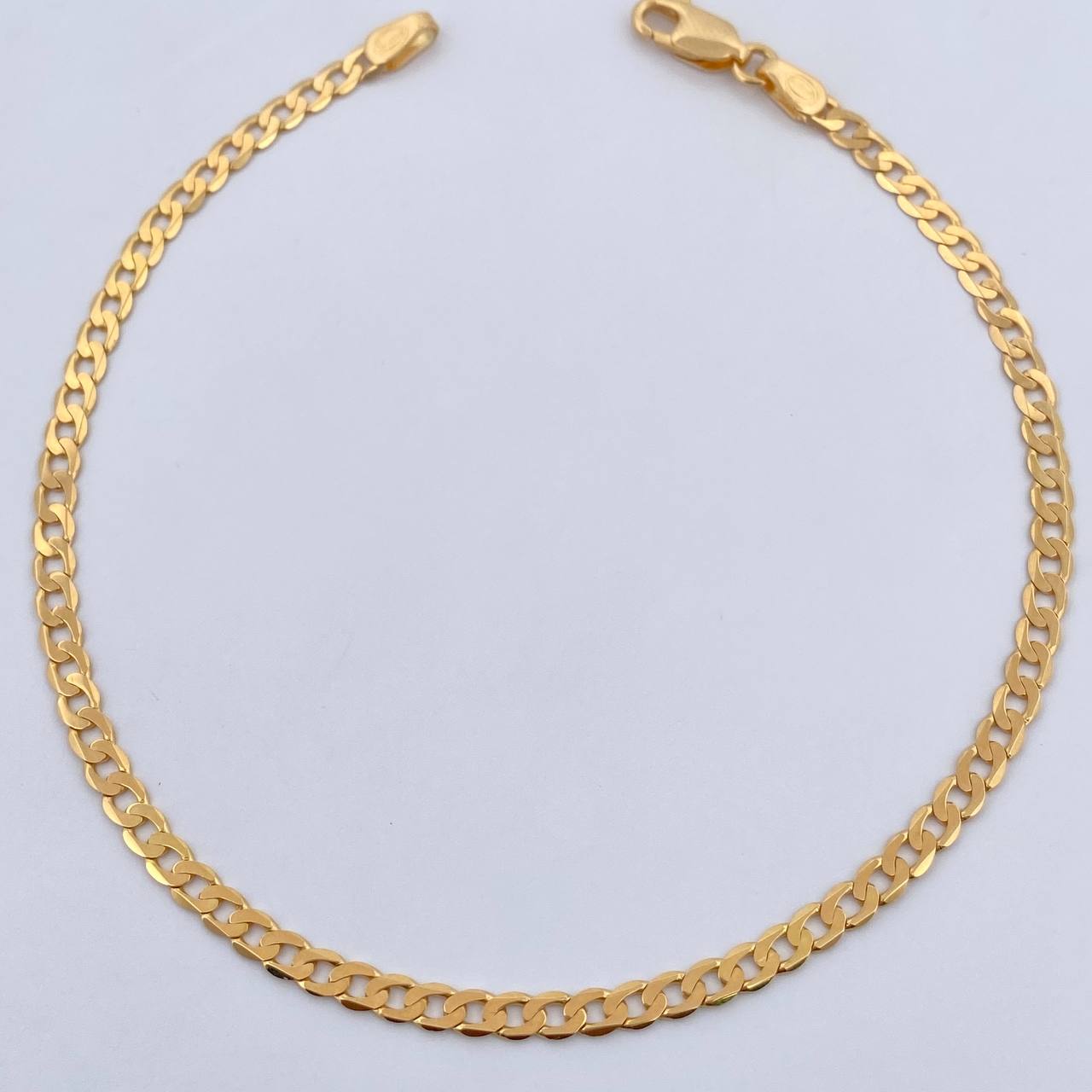 Pulso Cubano 3.75gr / 21.5cm / 2.9mm Oro Amarillo +0 18K $