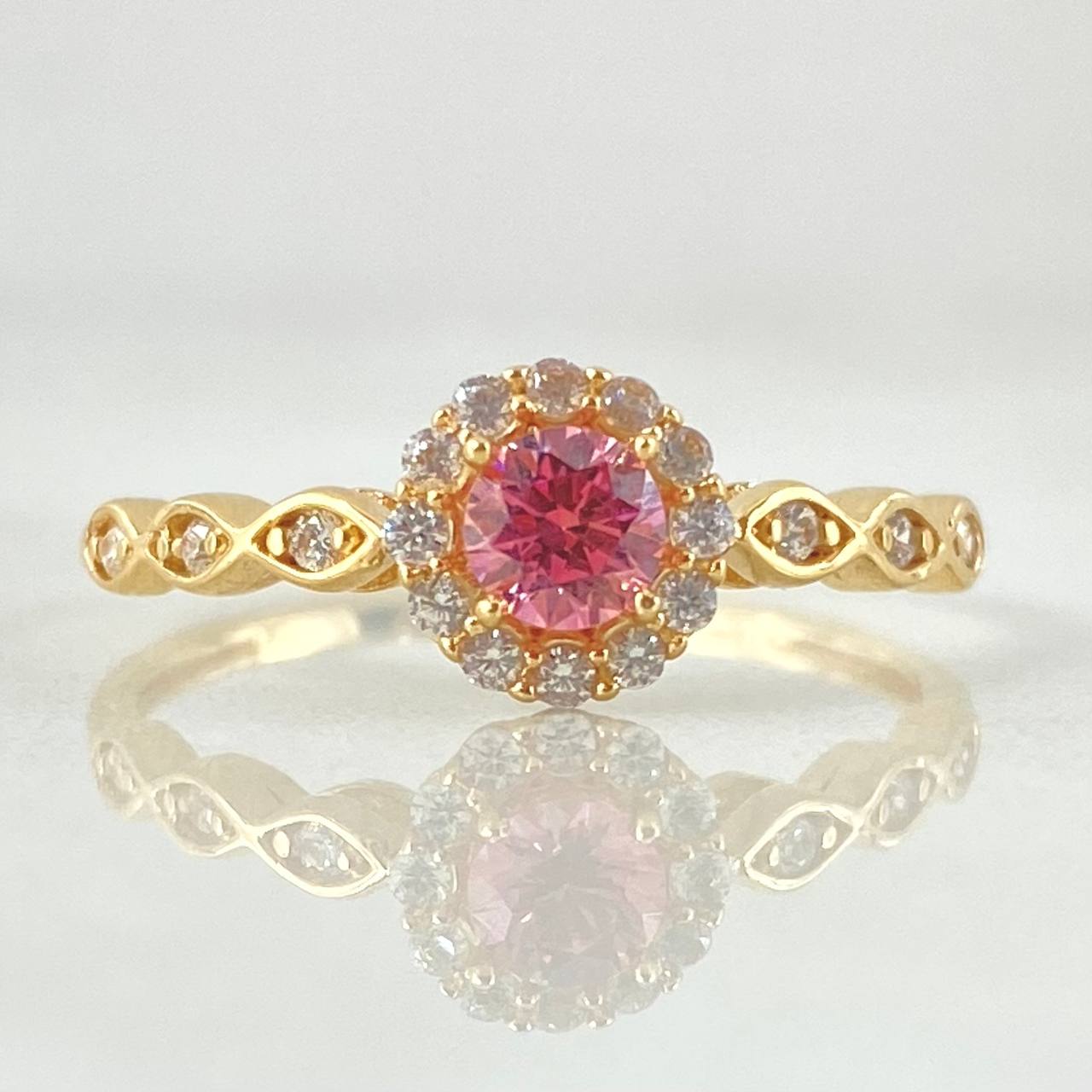 Anillo Solitario Halo Flor Ojos 1.95gr / T7 1/2 / Oro Amarillo 18K ©