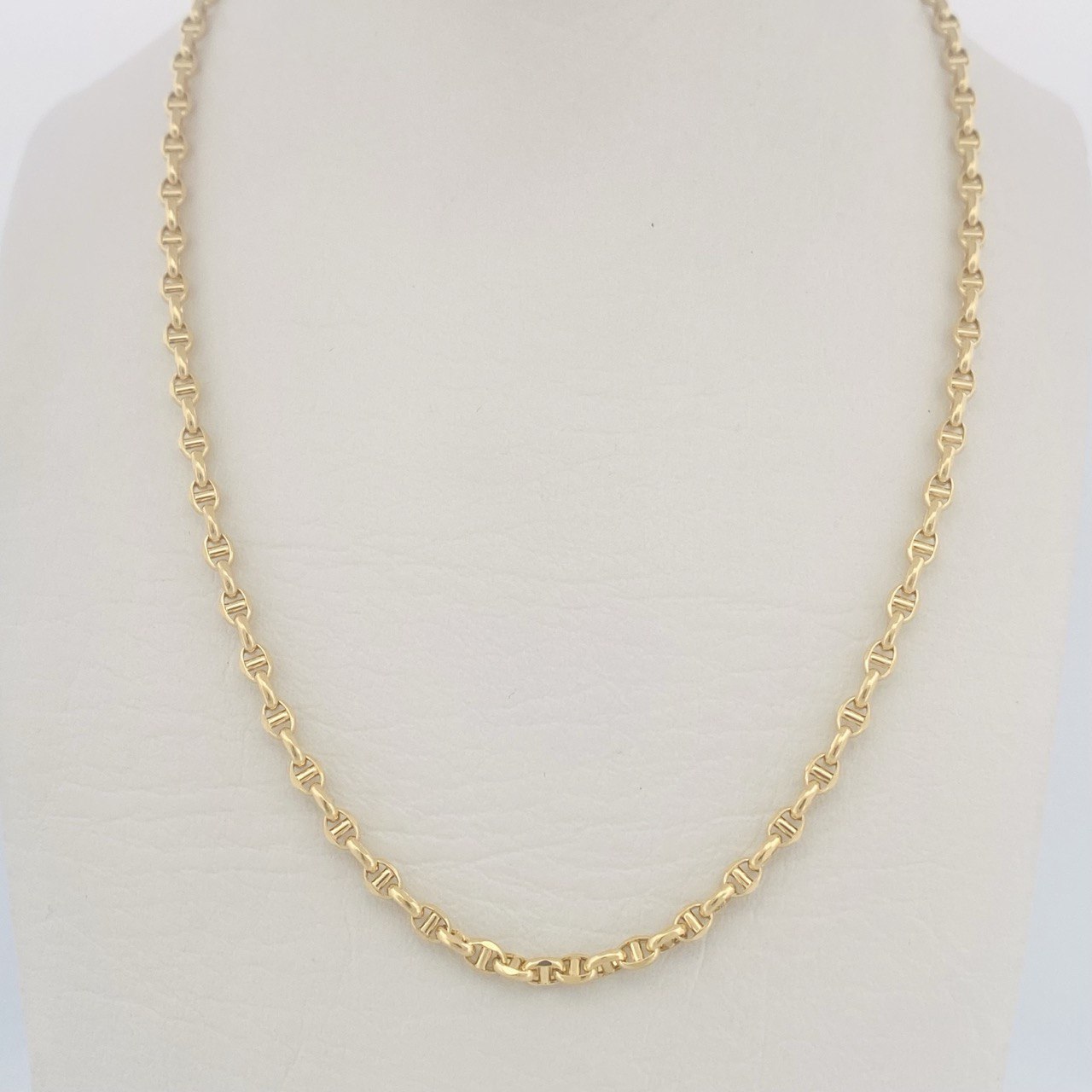 Cadena Tipo Escalera 6.25gr / 60.3cm / Oro Amarillo +3 18K $