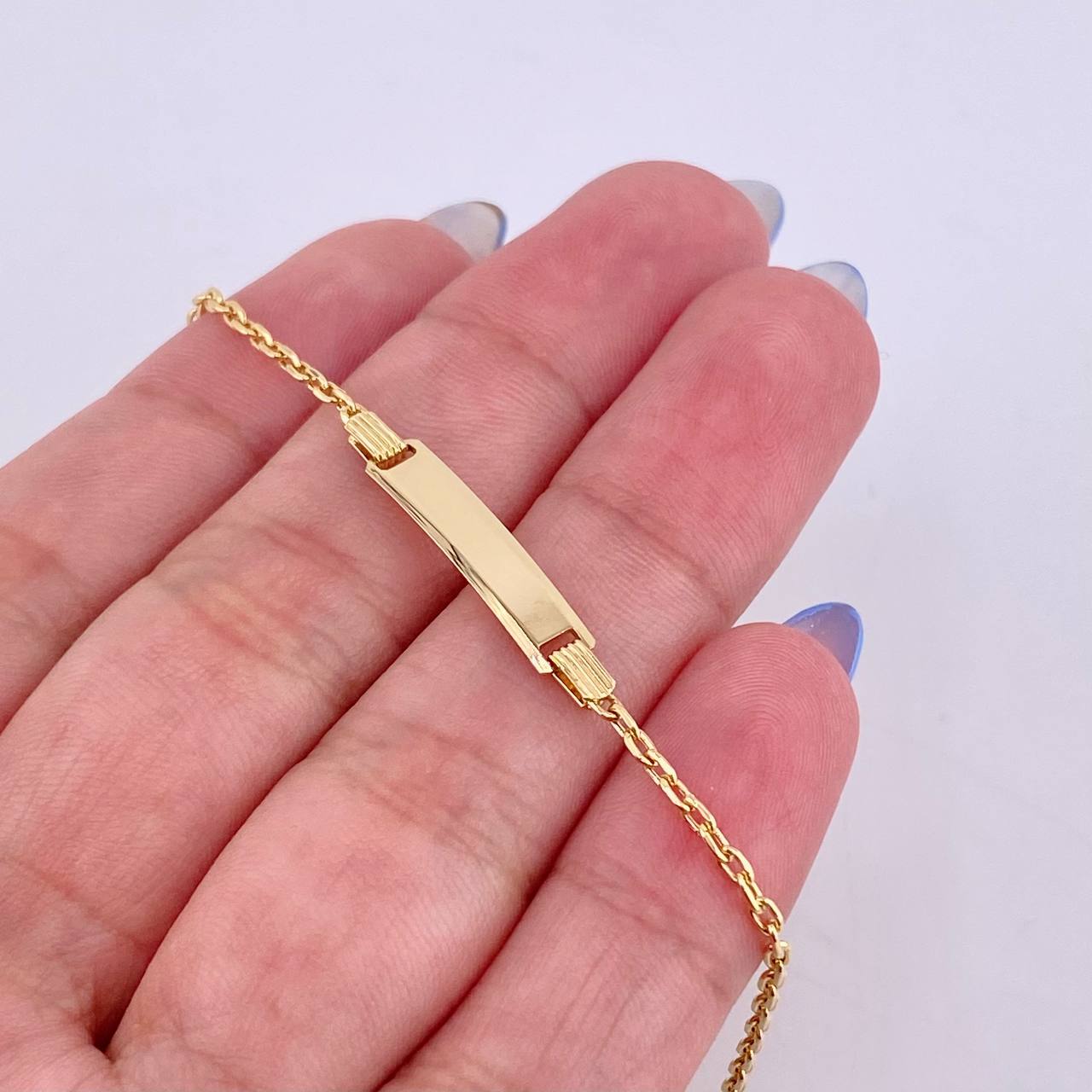 Pulso Aro Seguido Placa Rectangular Curva 1.6gr / 15.5cm / 1.7mm Oro Amarillo +3 18K ©