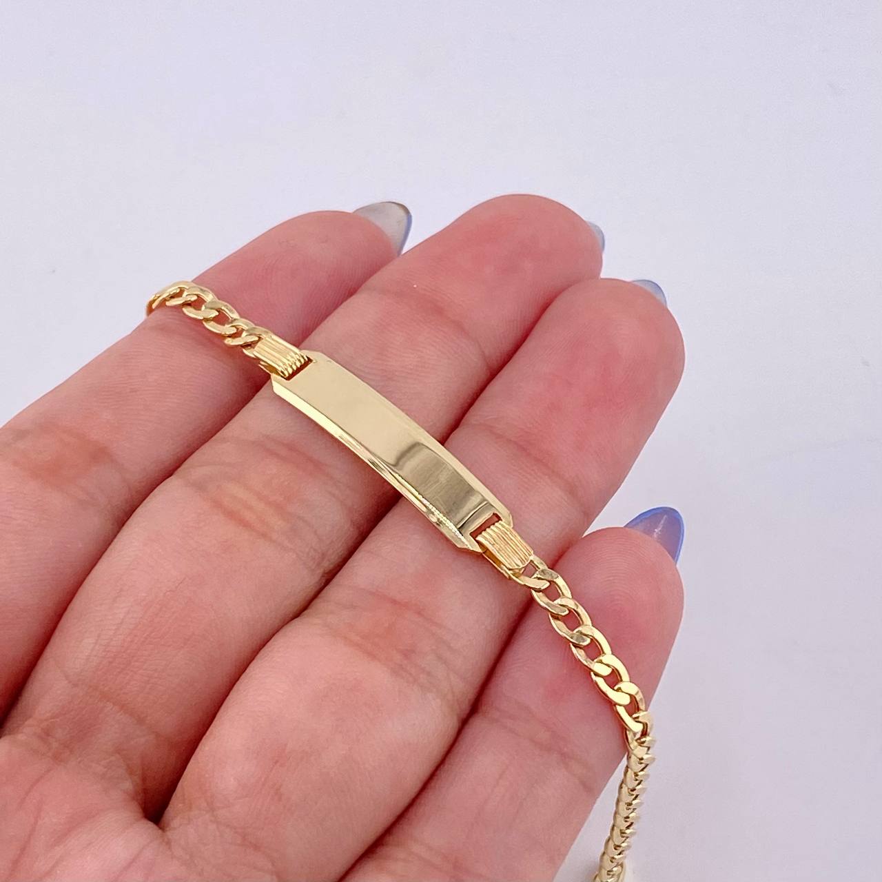 Pulso Cubano Placa Rectangular 3.7 g / 18 cm / 3.2 mm Oro Amarillo 18K