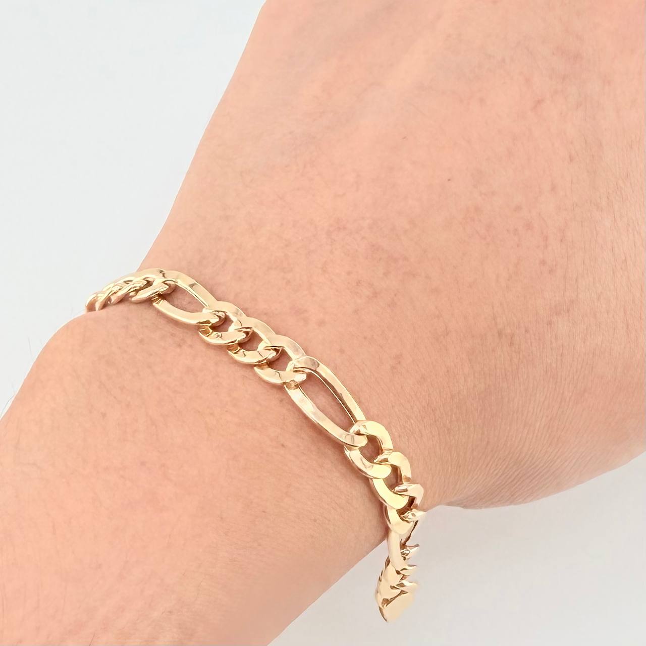 Pulso Figaro 6.1gr / 22cm / 6.4mm Oro Amarillo +1 18K *