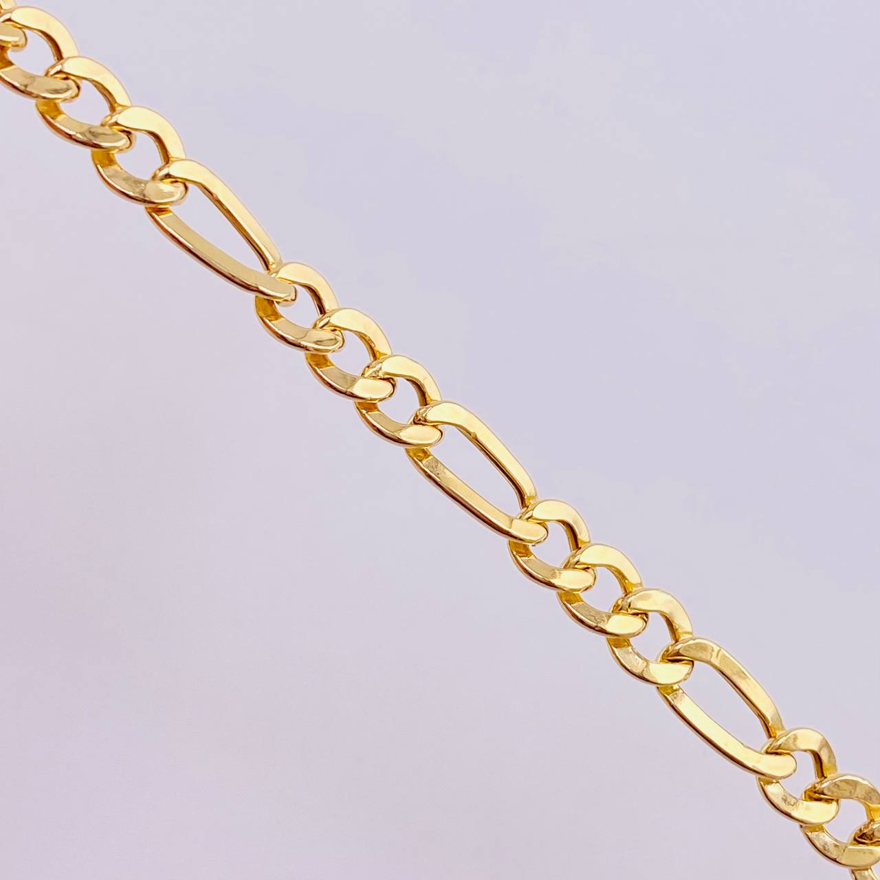 Pulso Figaro 4.65gr / 20cm / 5.2mm Oro Amarillo +1 18K ©