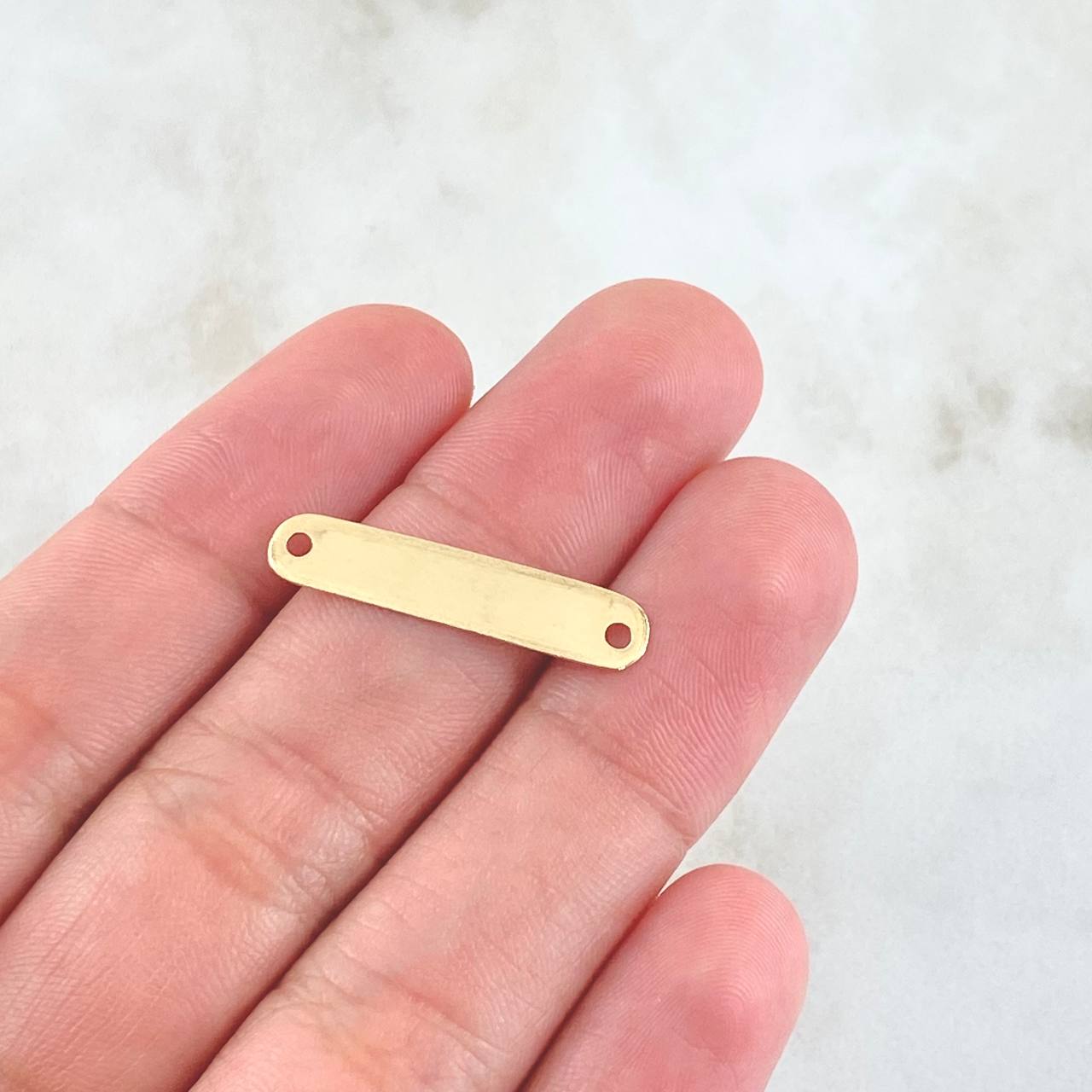 Herraje Placa Rectangular 0.7gr / 2.5cm / Bordes Curvos Oro Amarillo 18K