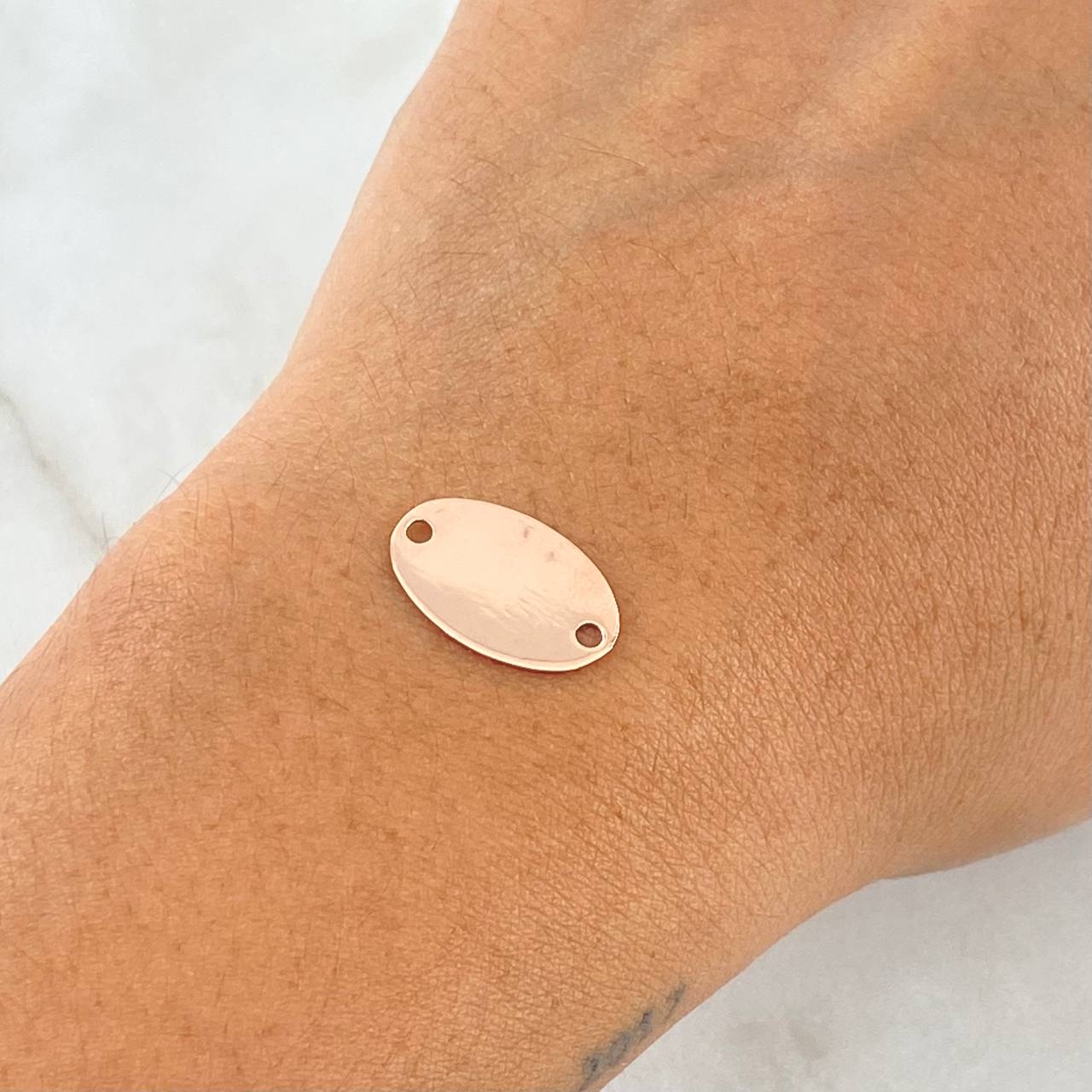 Herraje Placa Ovalada 0.75gr / 1.5cm / Lisa Oro Rosa 18K