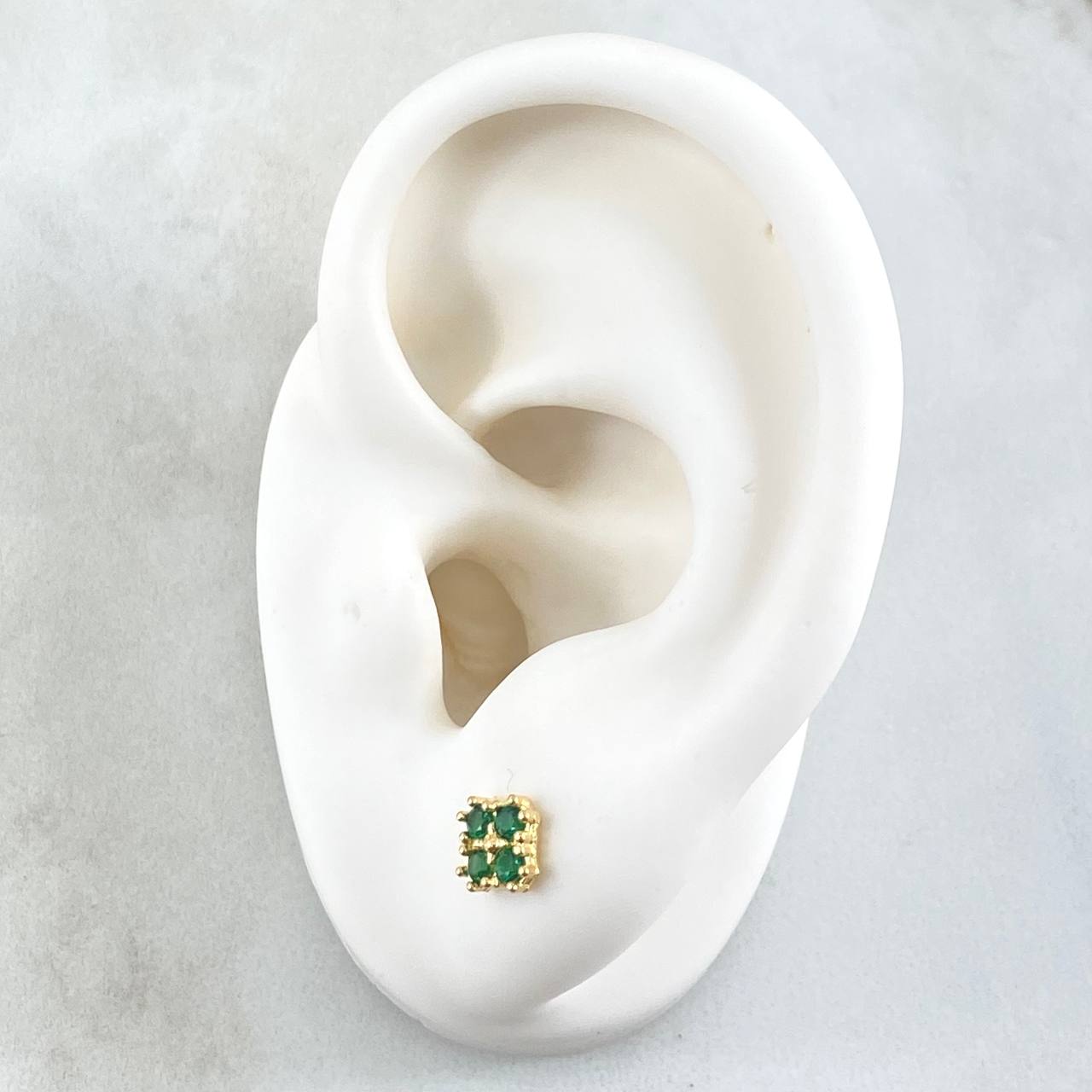 Topos Flor Cuadrada 1.15gr / 5.7mm Circones Verdes Oro Amarillo 18K