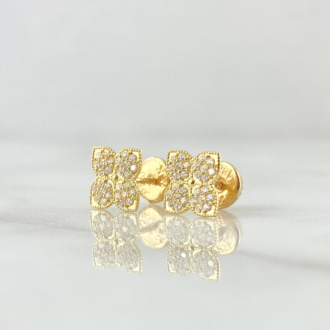 Topos Flor Ortiga 1.15gr / 7.3mm Circones Blancos Oro Amarillo 18K