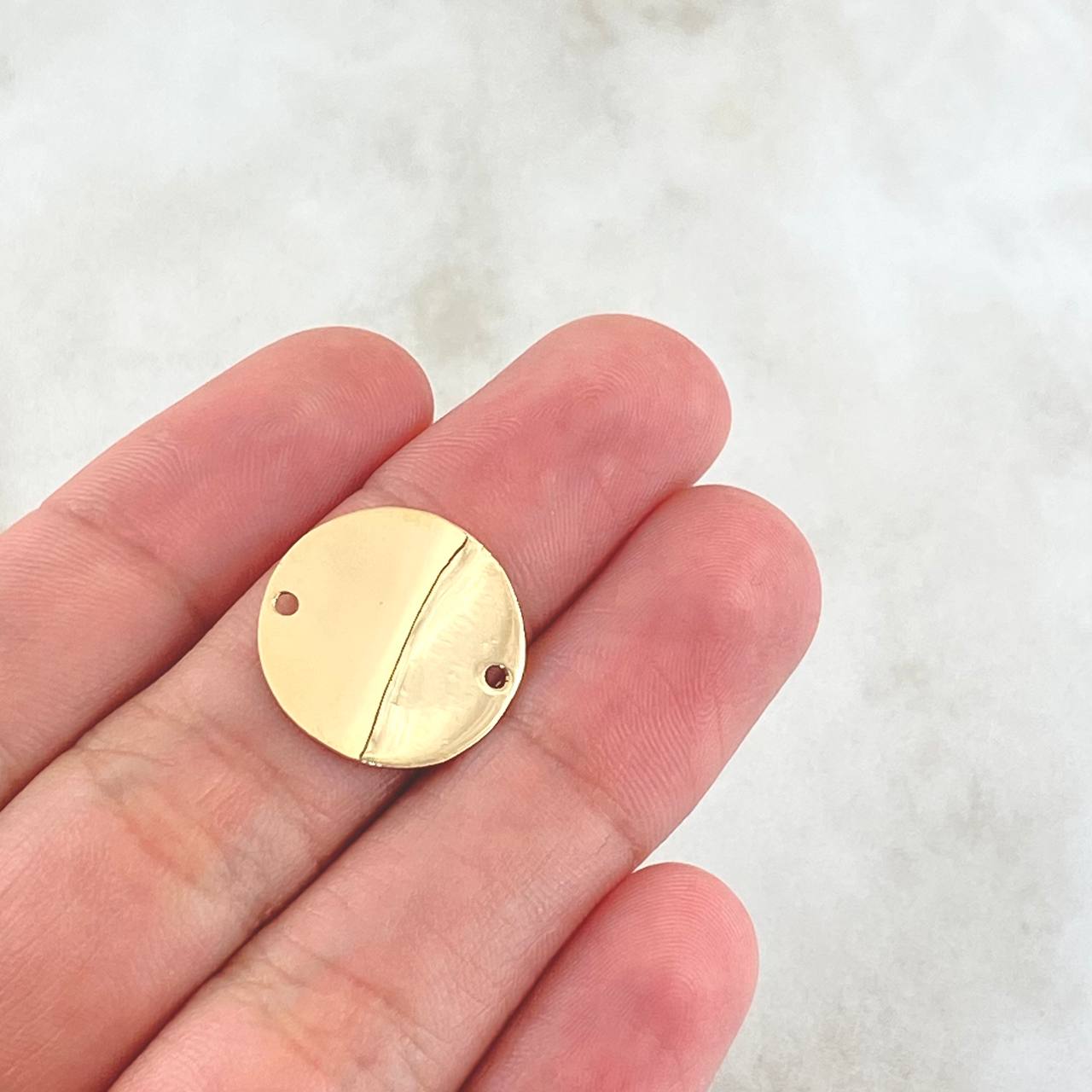 Herraje Placa Circular Curva 1.35gr / 1.7cm / Lisa Oro Amarillo 18K