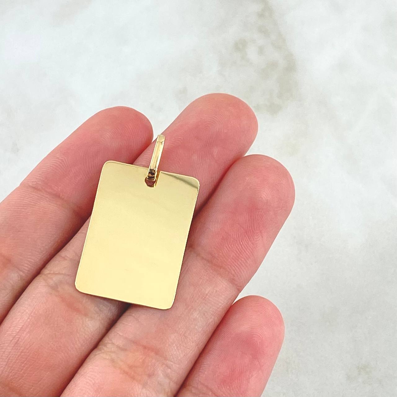 Dije Placa Rectangular 1.75gr / 1.8cm-3cm / Lisa Oro Amarillo 18K