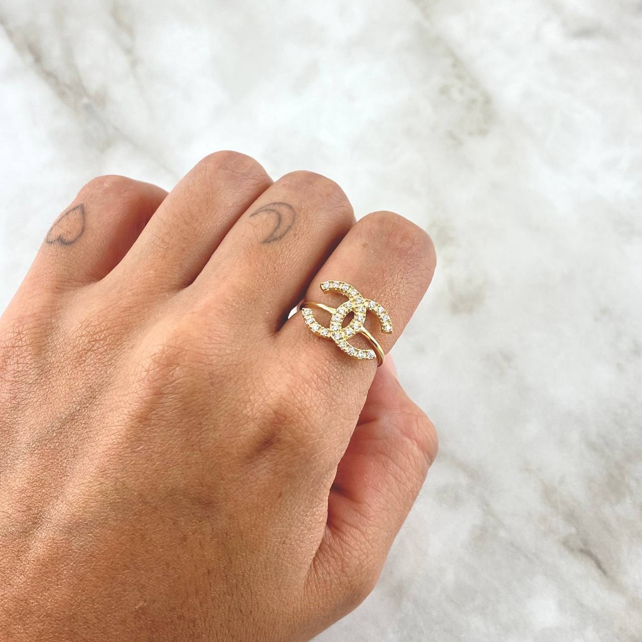 Anillo Olas Cruzadas 2.3gr / T6 / Circones Blancos Oro Amarillo 18K *