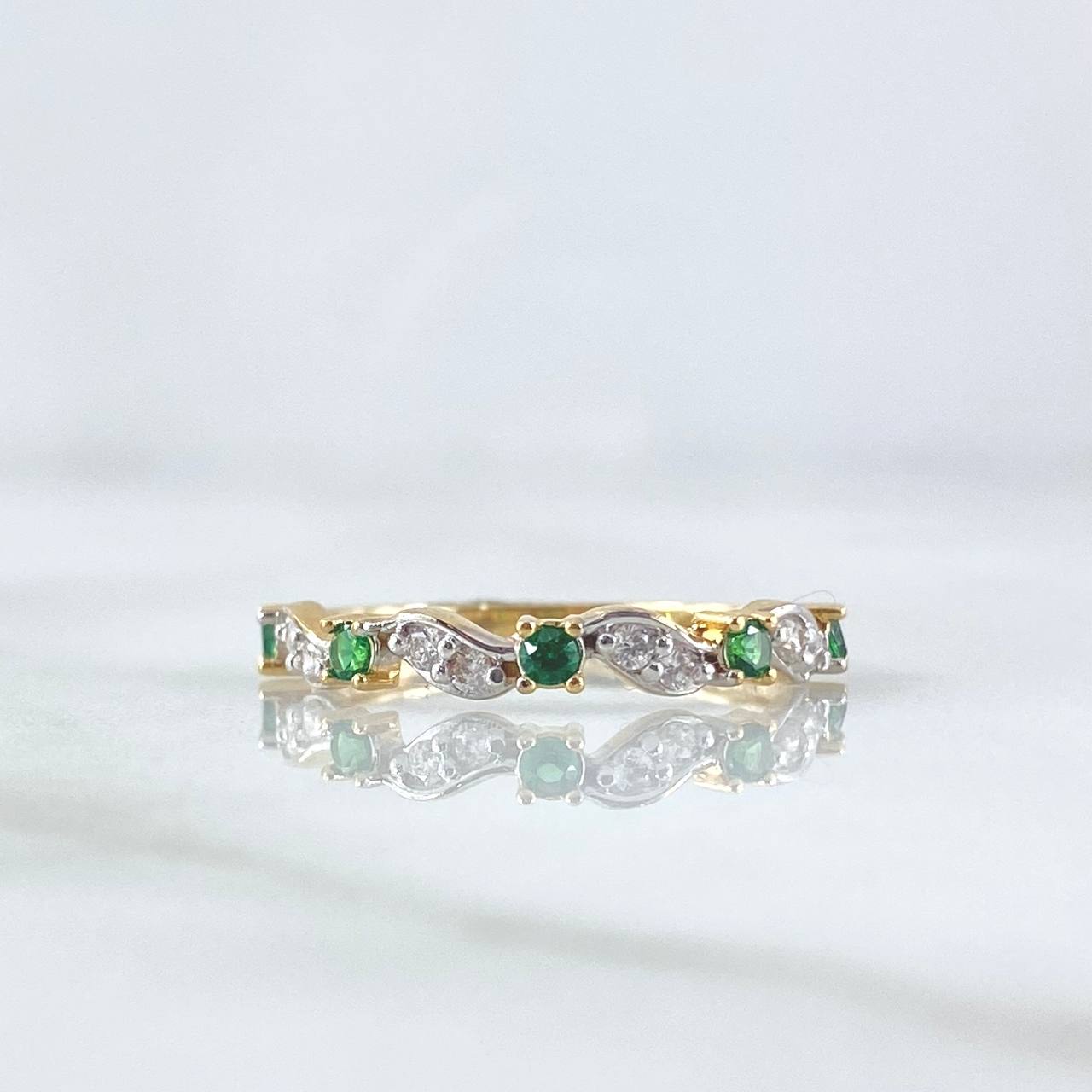 Anillo Lazo Anudado 1.7gr / T7 / Circones Blancos Verdes Oro Amarillo 18K