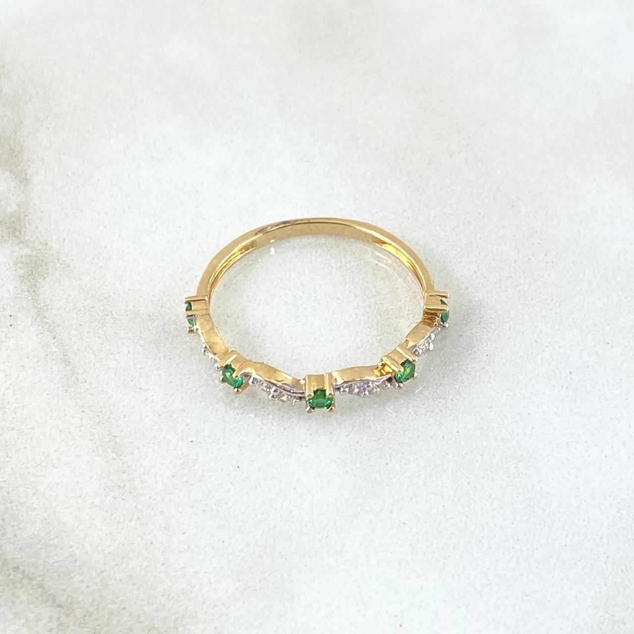 Anillo Lazo Anudado 1.7gr / T7 / Circones Blancos Verdes Oro Amarillo 18K