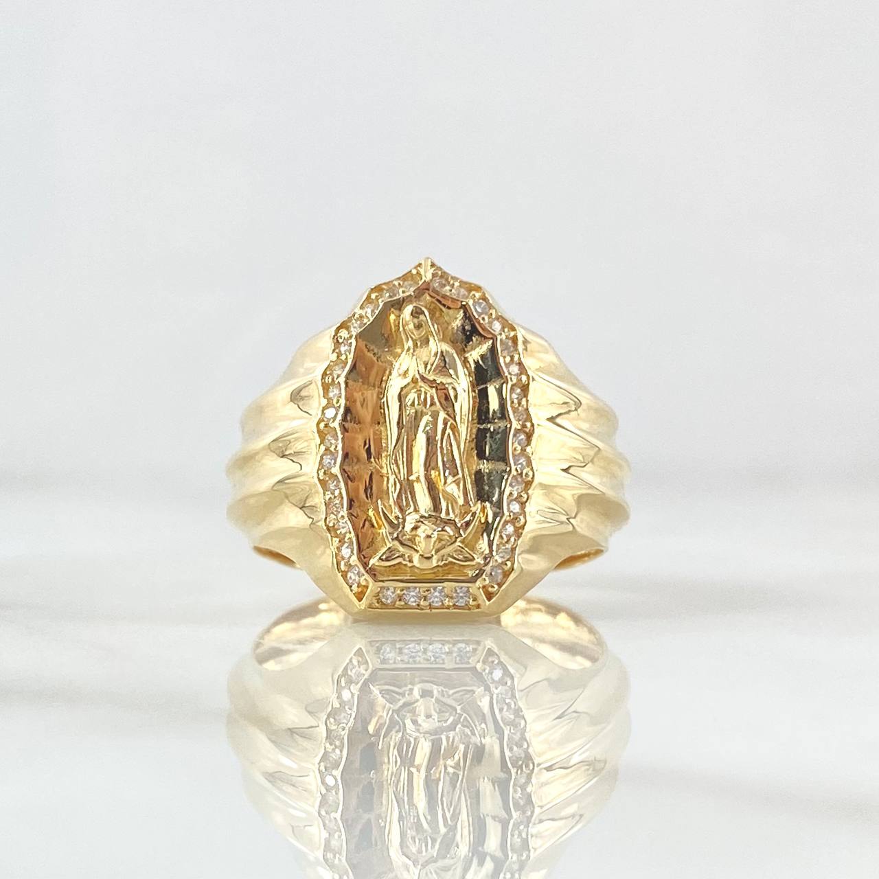 Anillo Virgen de Guadalupe 5.65gr / T9 3/4 / Circones Blancos Rayado Oro Amarillo 18K