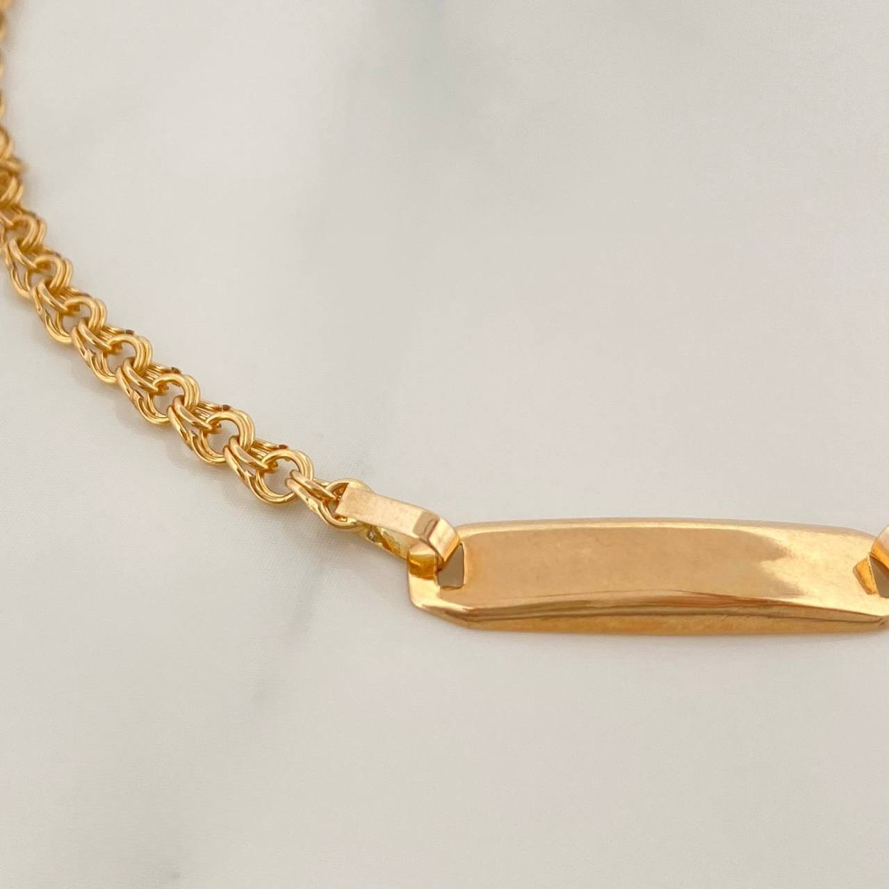 Pulso Bebé Placa Rectangular 2 g / 13.5 cm / 3 mm Oro Amarillo 18K