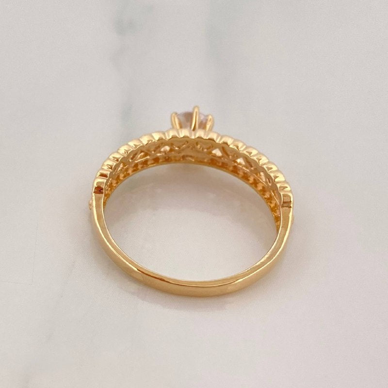 Anillo Solitario Carril Corazones 2.45 g / T6 1/4 Oro Amarillo 18K
