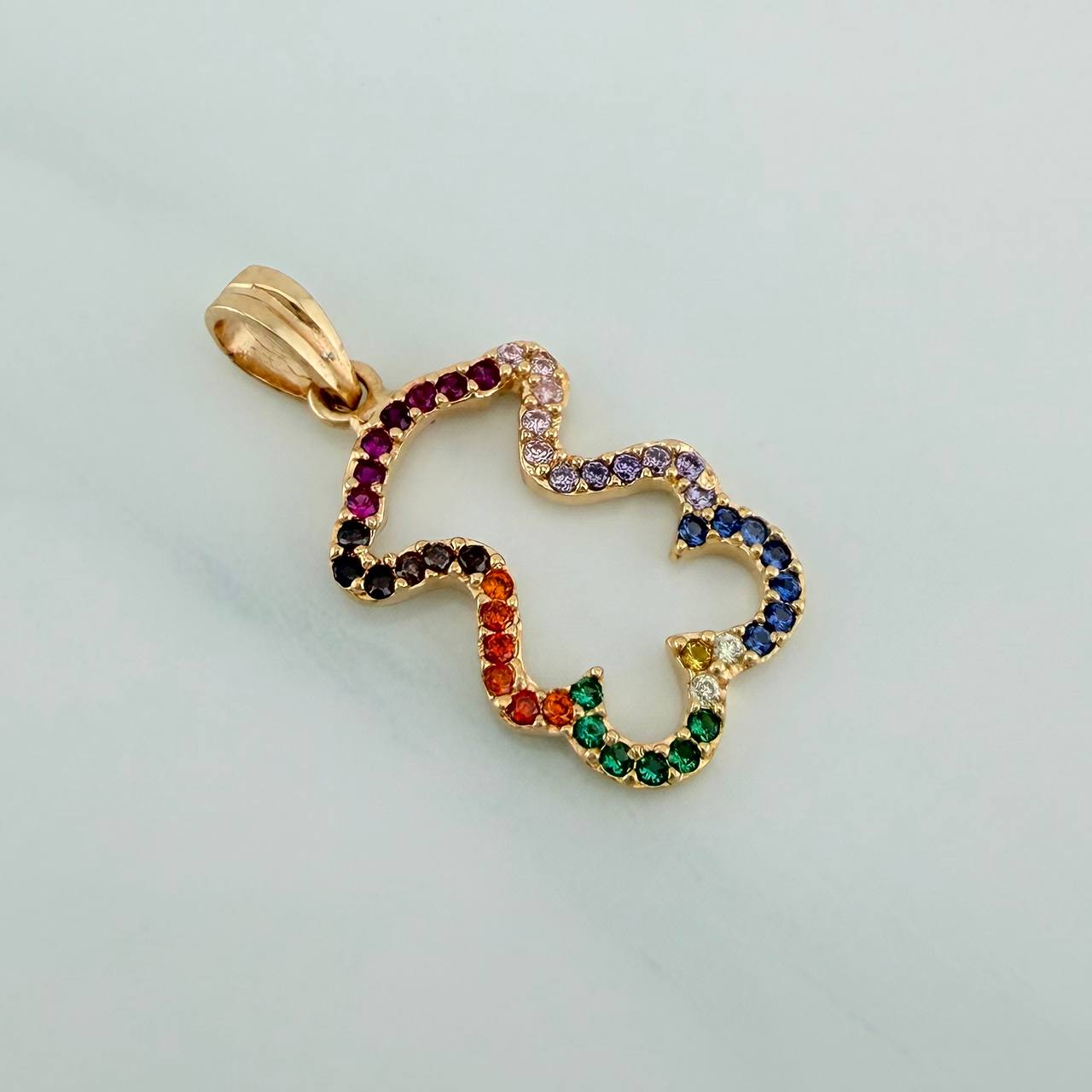 Dije Silueta Oso Ts 1.2gr / 2.2cm / Oro Amarillo 18K %