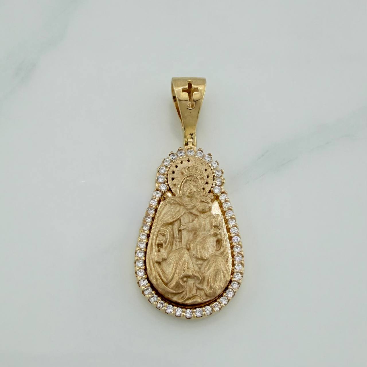 Dije Virgen Del Carmen 5.6 g / 3.2 cm Oro Amarillo 18K