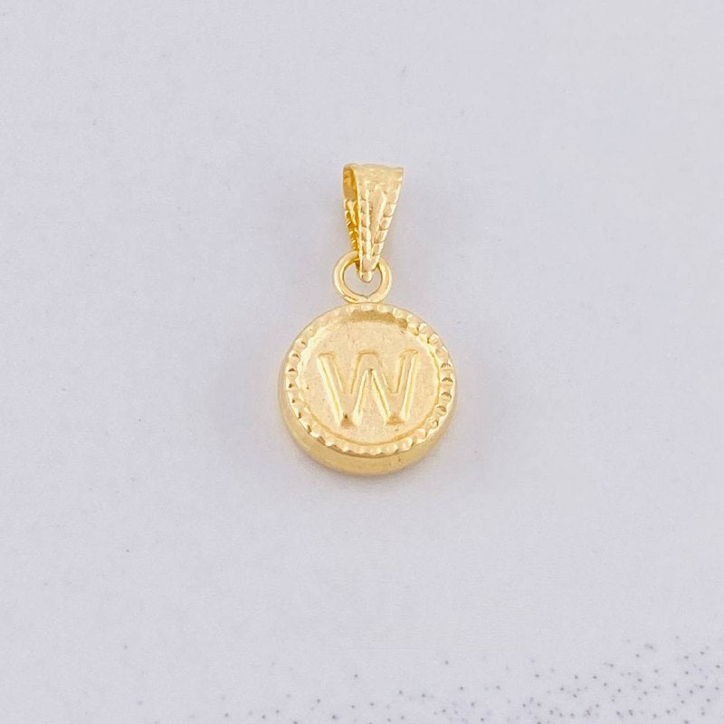 Dije Circulo Letra W 0.45g / 1.5cm Oro Amarillo 18K