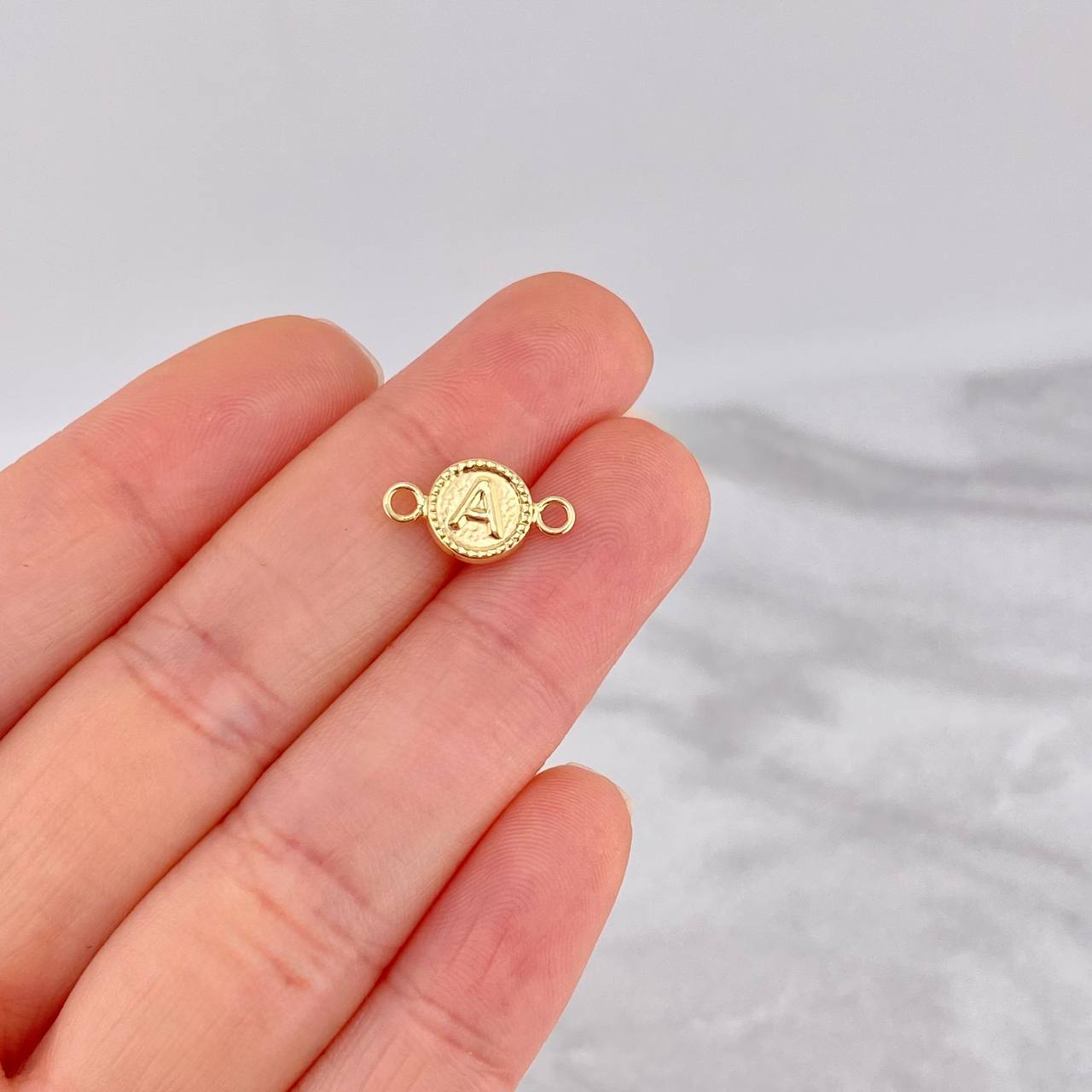 Herraje Circulo Letra A 0.4g / 1.5cm Oro Amarillo 18K