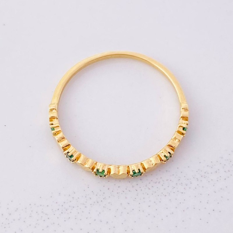 Anillo Corazón Intercalado 1.4g / T8 1/4 Oro Amarillo 18K