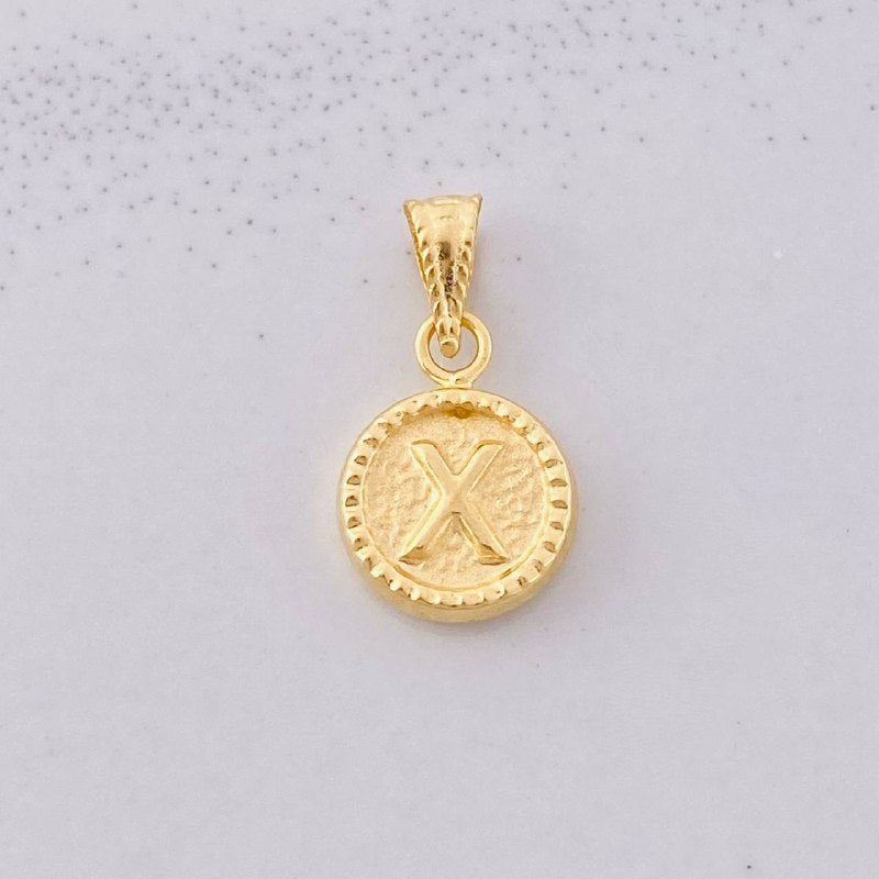 Dije Circulo Letra X 0.4g / 1.5cm Oro Amarillo 18K
