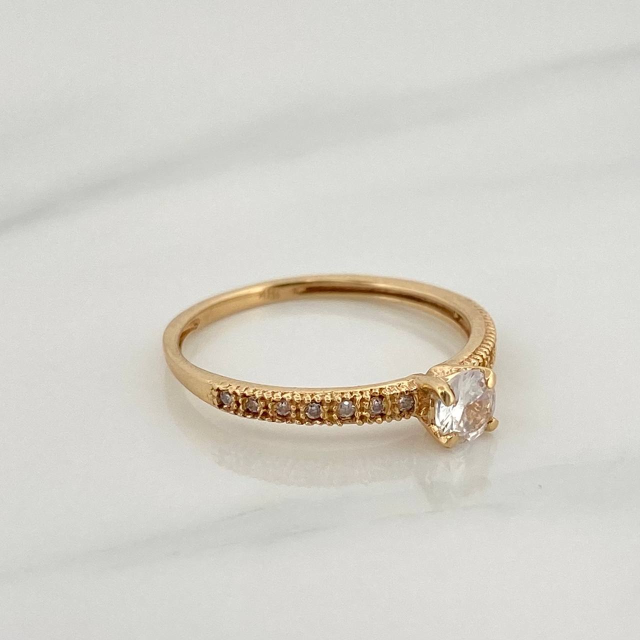 Anillo Solitario Churumbela 1.4gr / T5 1/2 / 2.2cm / Oro Amarillo 18K $