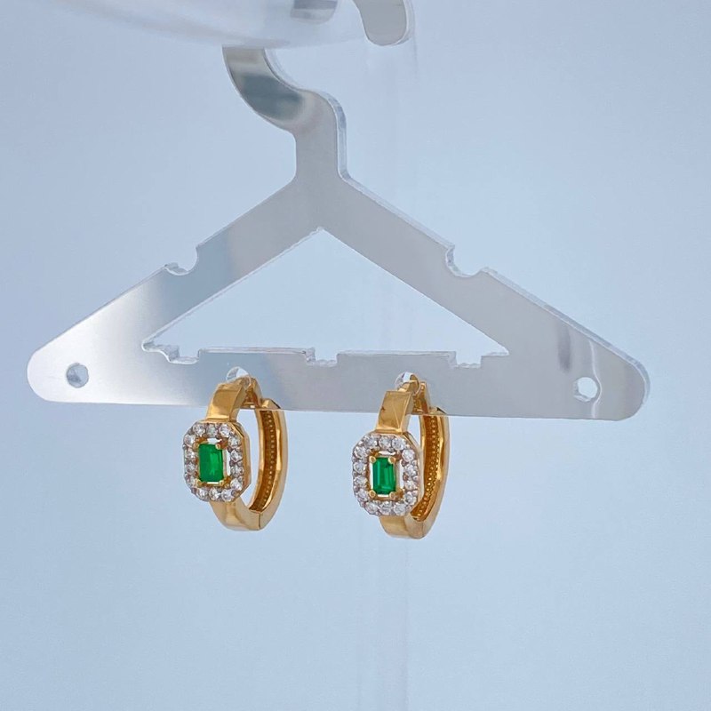 Candongas Halo Cuadrado Esmeralda 2.95gr / 1.3cm / Dos Oros Amarillo Blanco 18K %