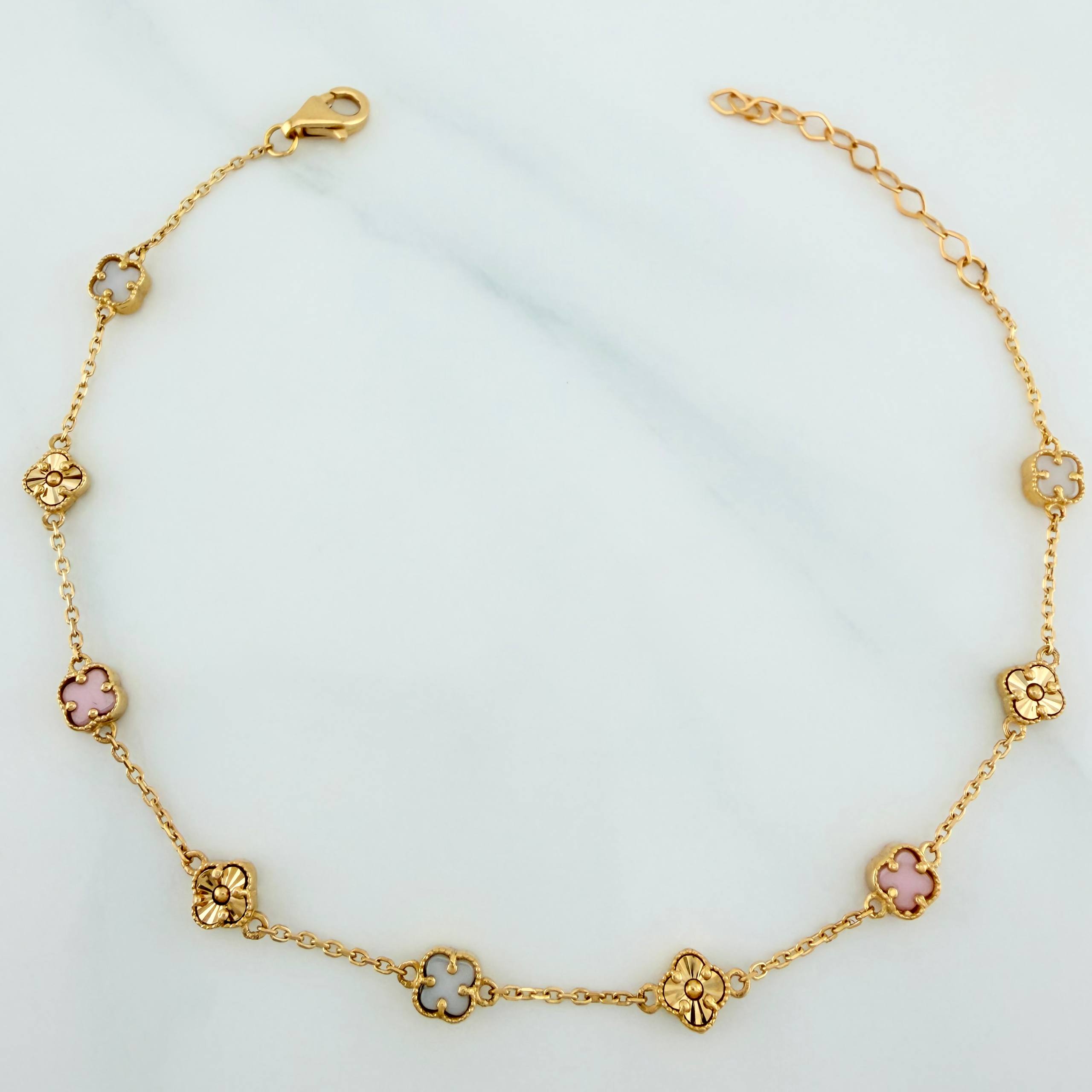 Pulso Trebol Aro Seguido 3.75 g / 21.5 cm / 4.9 mm Oro Amarillo 18K