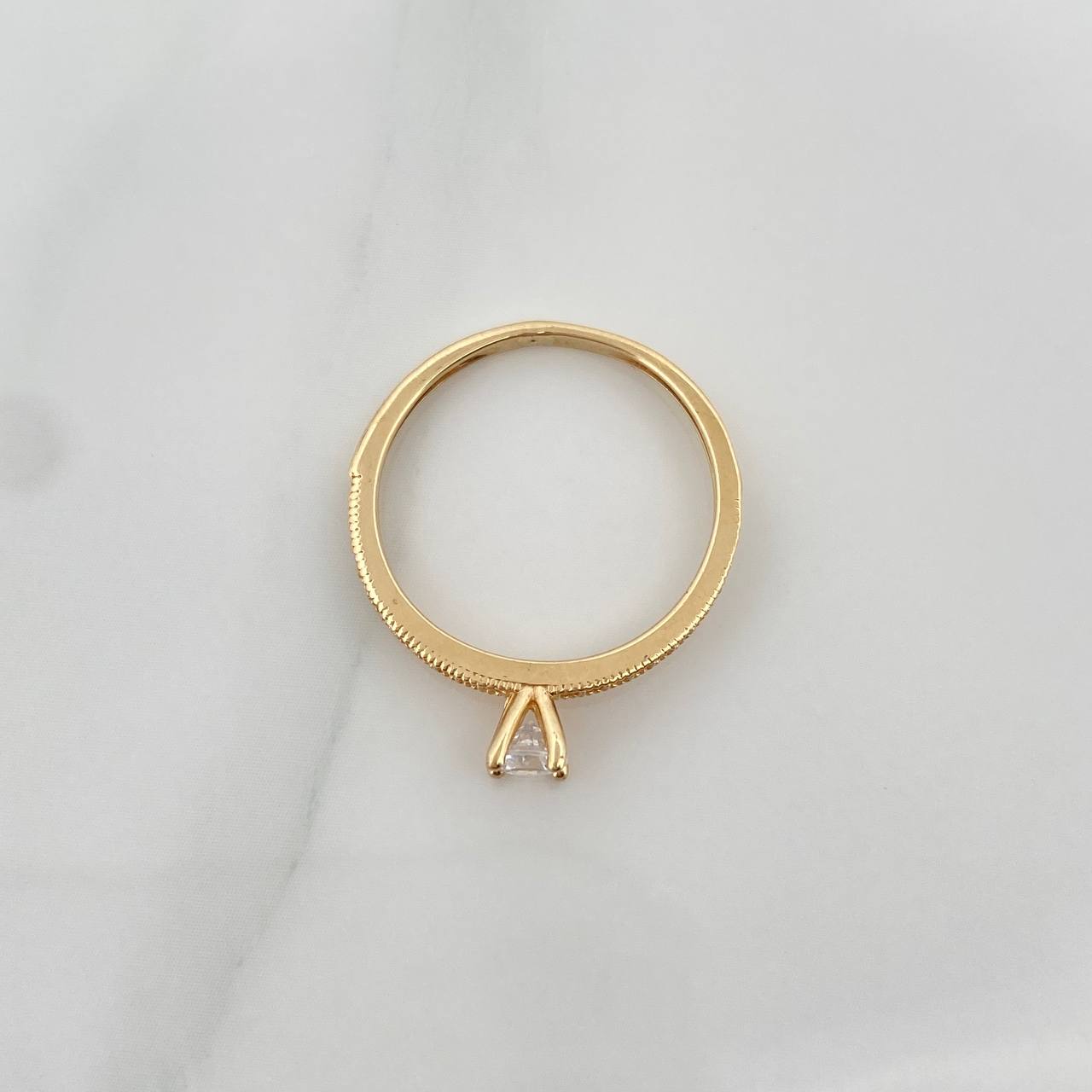 Anillo Solitario Churumbela 1.5gr / T6 / 2.3cm / Oro Amarillo 18K $