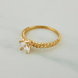 Anillo Solitario Trenzado 2.55gr / T7 1/4 / 2.4cm / Oro Amarillo 18K $