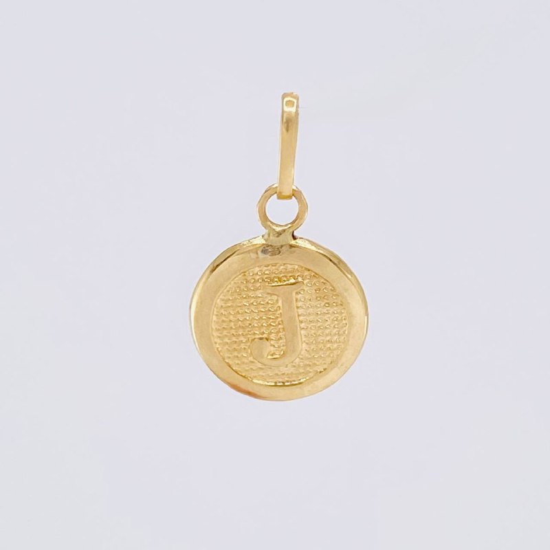 Dije Circulo Letra J 0.35g / 1.6cm Oro Amarillo 18K