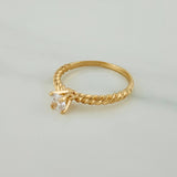 Anillo Solitario Trenzado 2.35gr / T7 1/4 / 2.4cm / Oro Amarillo 18K $