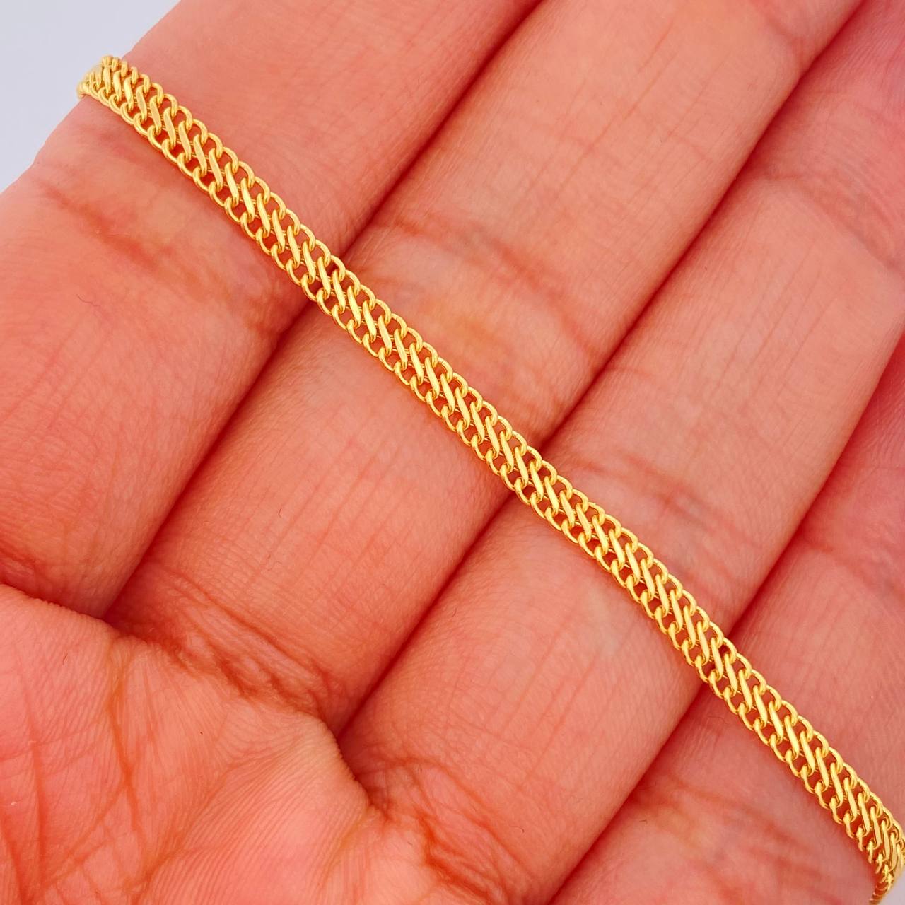 Pulso Sedusa 1.5gr / 18.2cm / Oro Amarillo +3 18K $