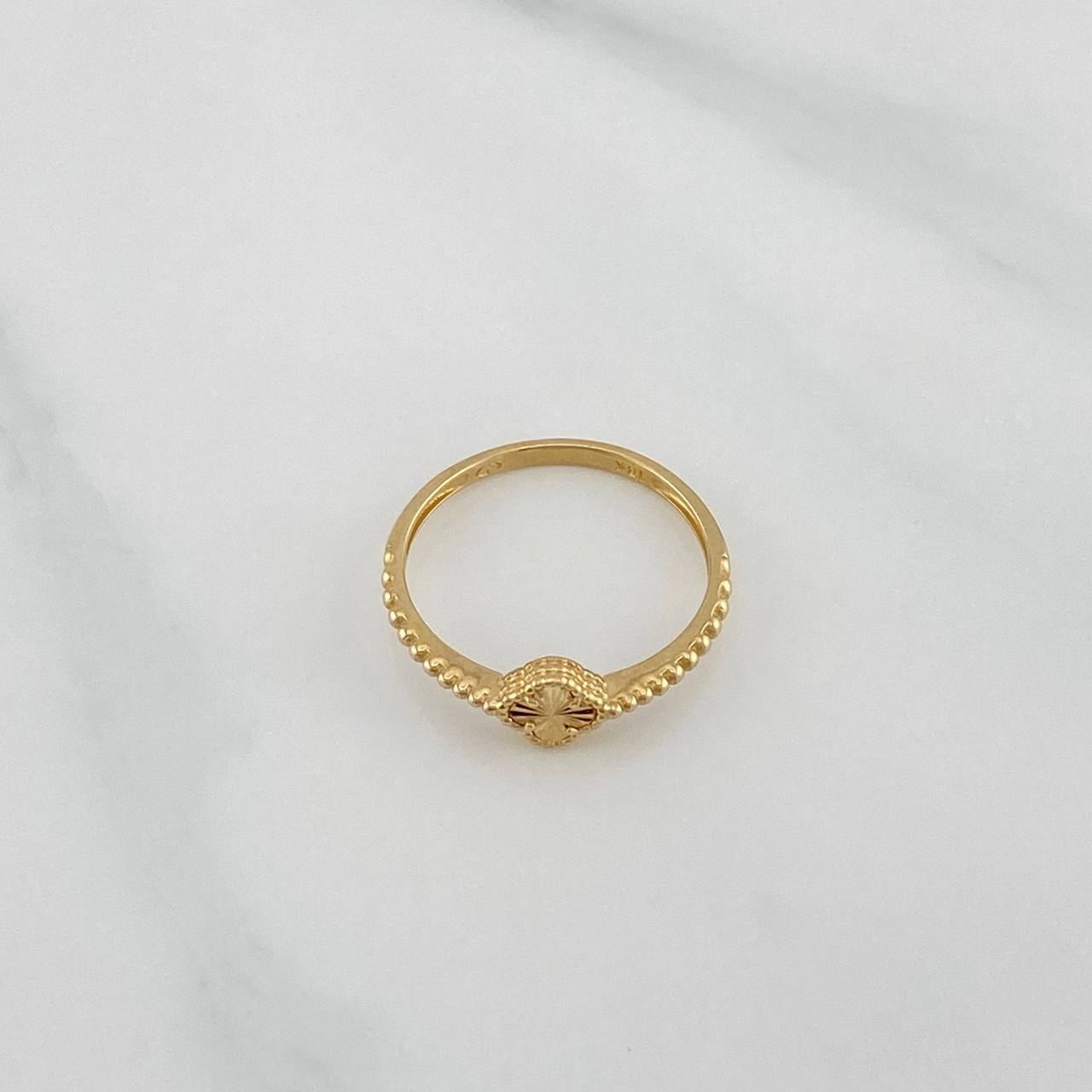 Anillo Trebol 1.6 g / T6 3/4 Oro Amarillo 18K