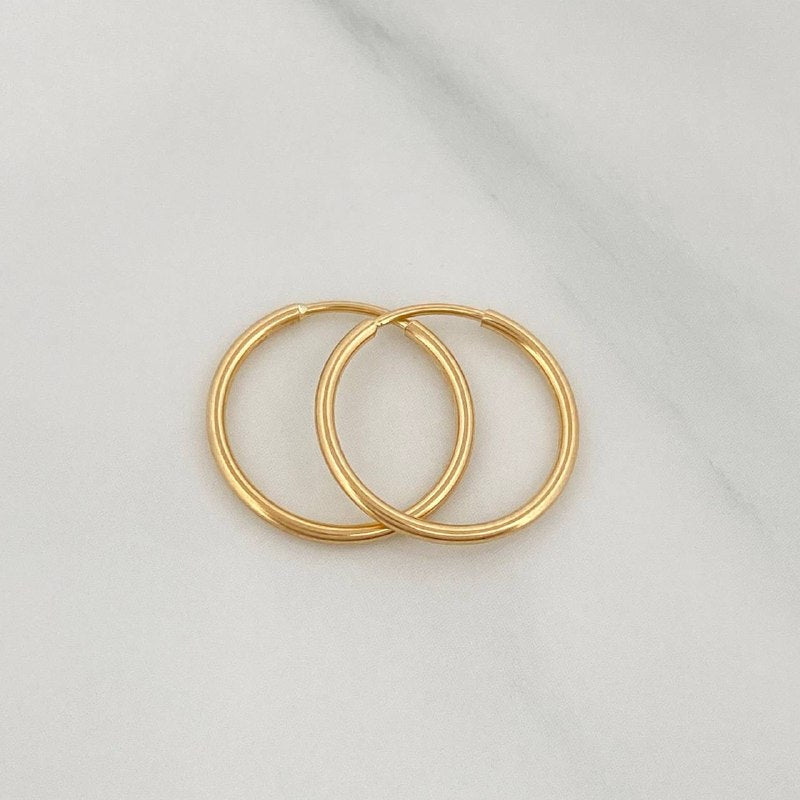 Candongas Aro Liso 0.7 g / 1.5 cm Oro Amarillo 18K