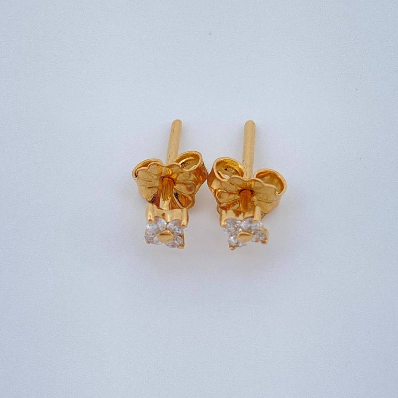 Topos Flor Diamante 0.7gr / Oro Amarillo 18K %