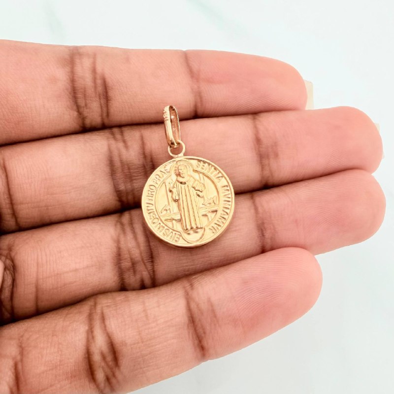 Dije San Benito 1.5 g / 2.6 cm Oro Amarillo 18K