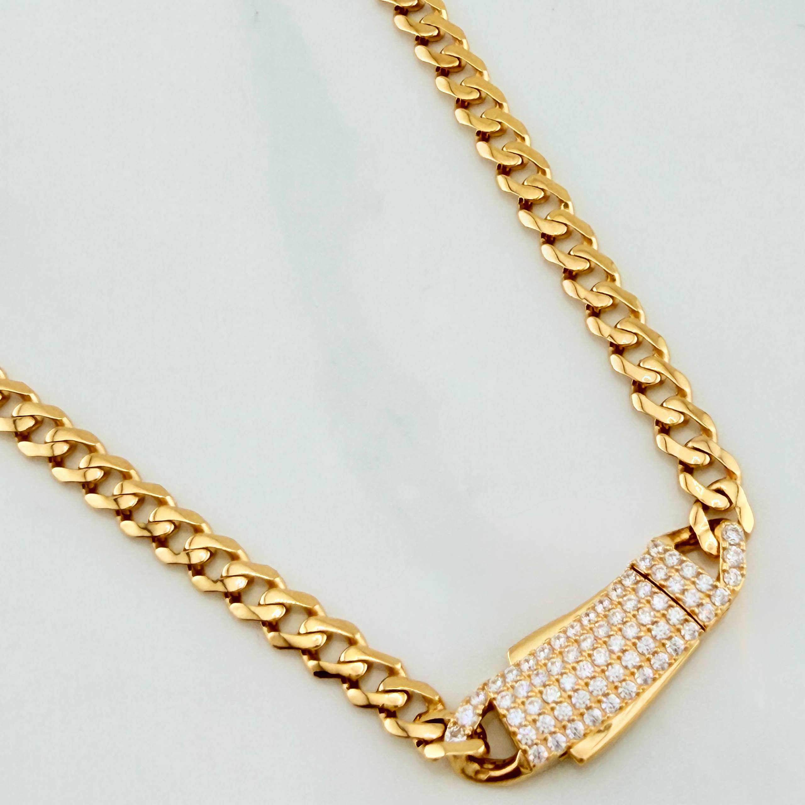 Cadena Cubana 15.85 g / 61.5 cm / 4.4 mm Oro Amarillo 18K