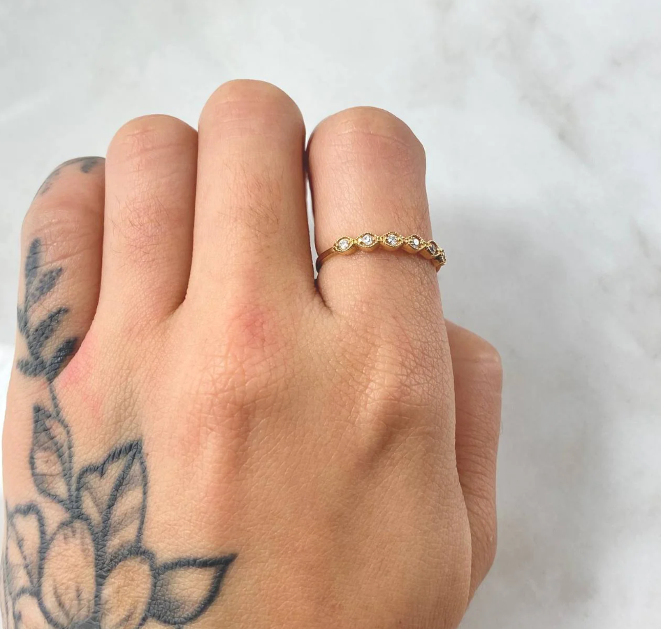 Anillo Linea de Ojos 1.1gr / T5 / Oro Amarillo 18K *