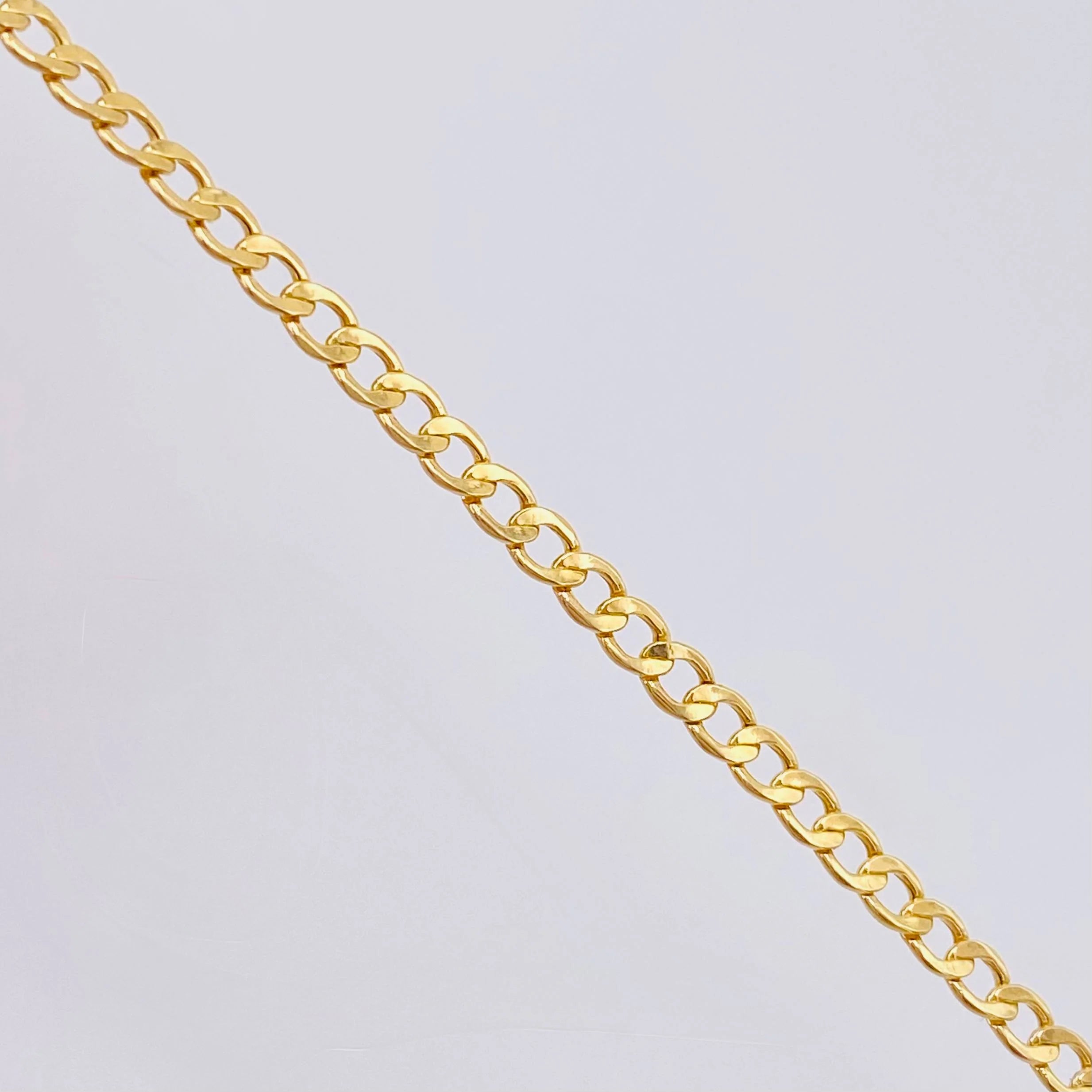 Cadena Cubana 2.2 g / 46.5 cm / 2.5 mm Oro Amarillo 18K