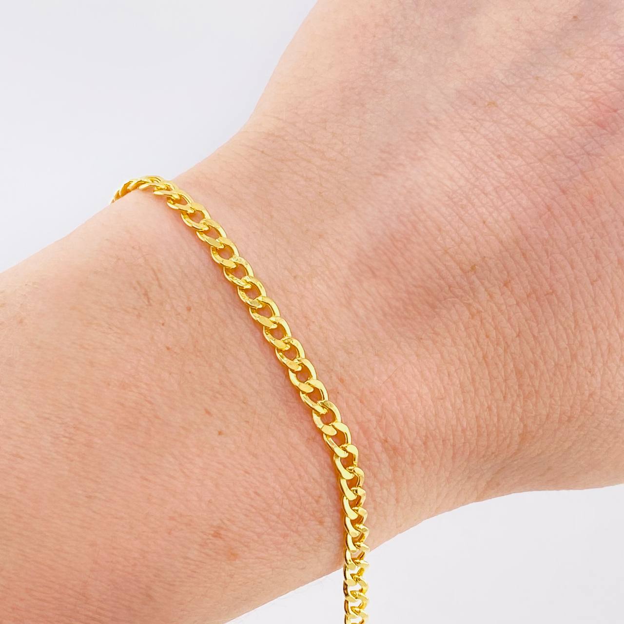 Pulso Cubano 2.6g / 17.7cm / 3,3mm Oro Amarillo 18K +3
