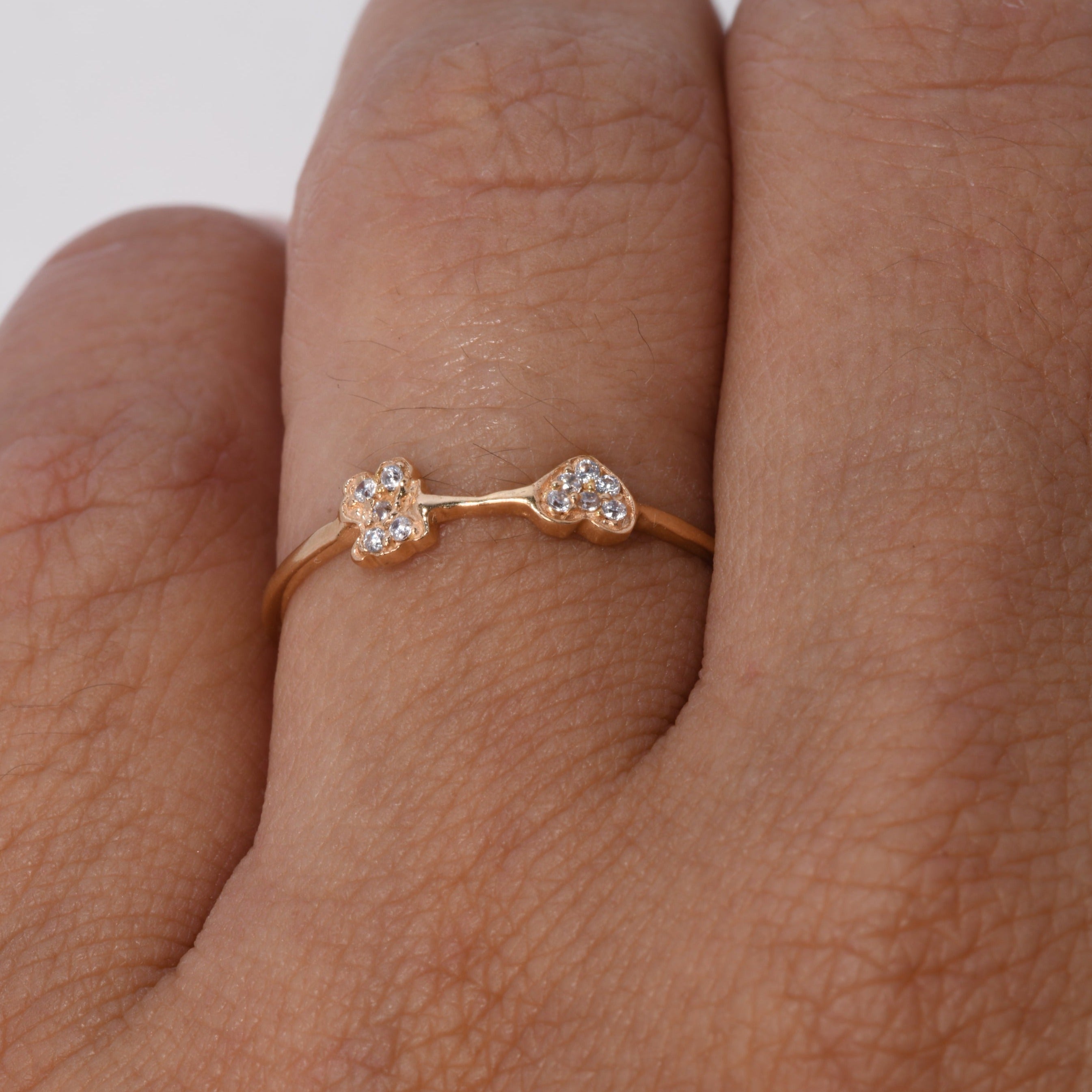 Anillo Corazón Oso Ts 0.8gr / T7 / Circones Blancos Oro Amarillo $