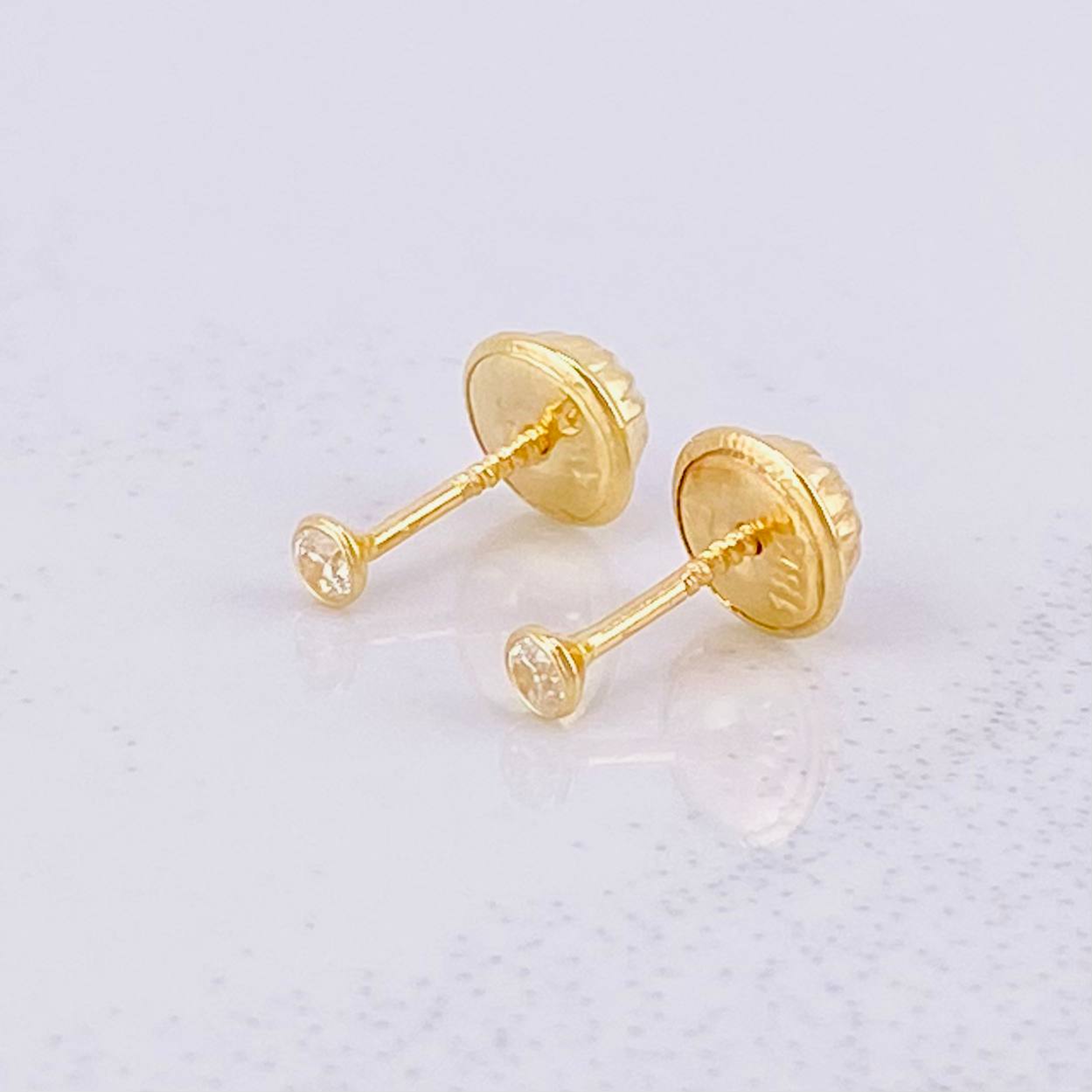 Topos Bisel 0.35g / 2.4mm Oro Amarillo 18K