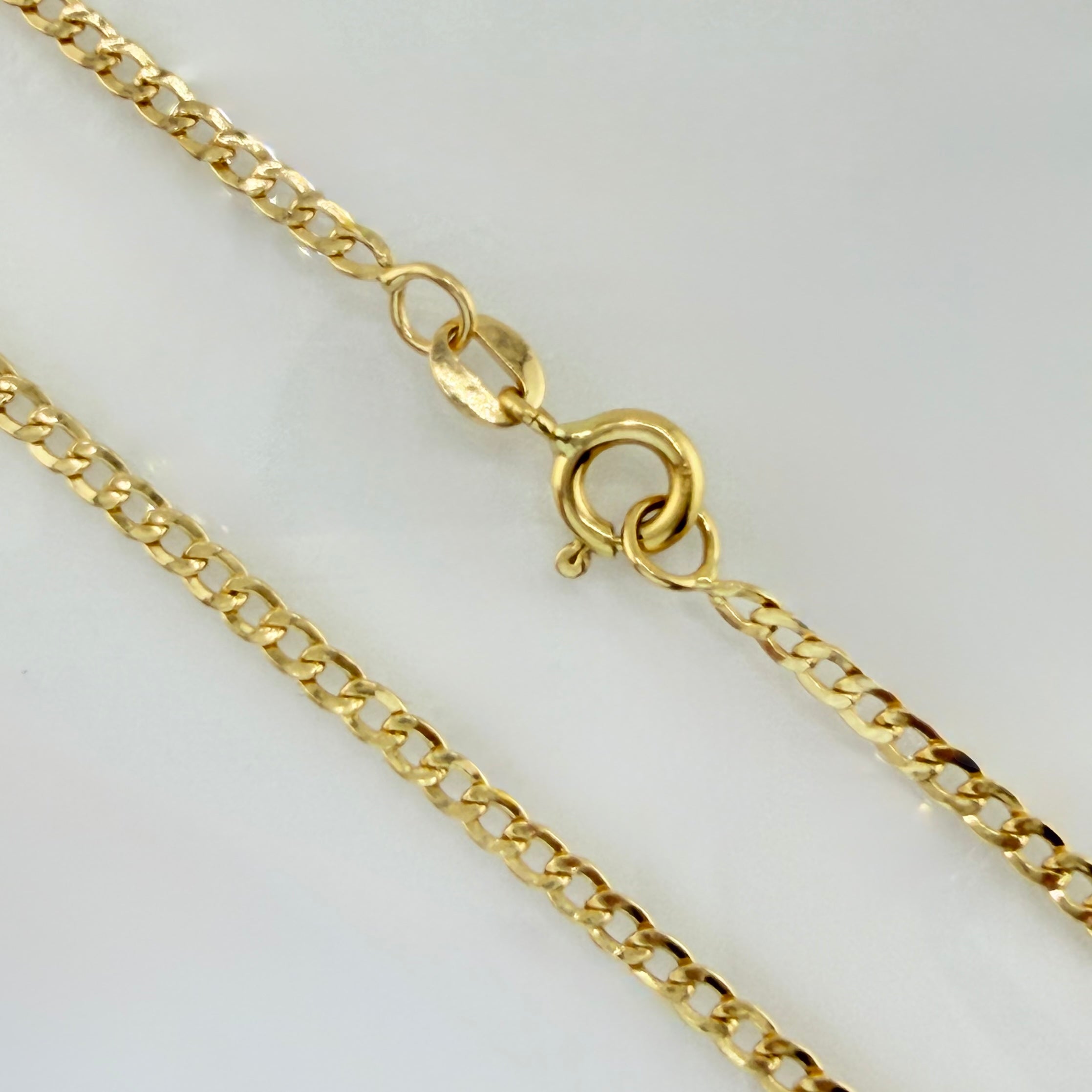 Cadena Cubana 2.15gr / 45cm / 2.3mm Oro Amarillo +1 18K *