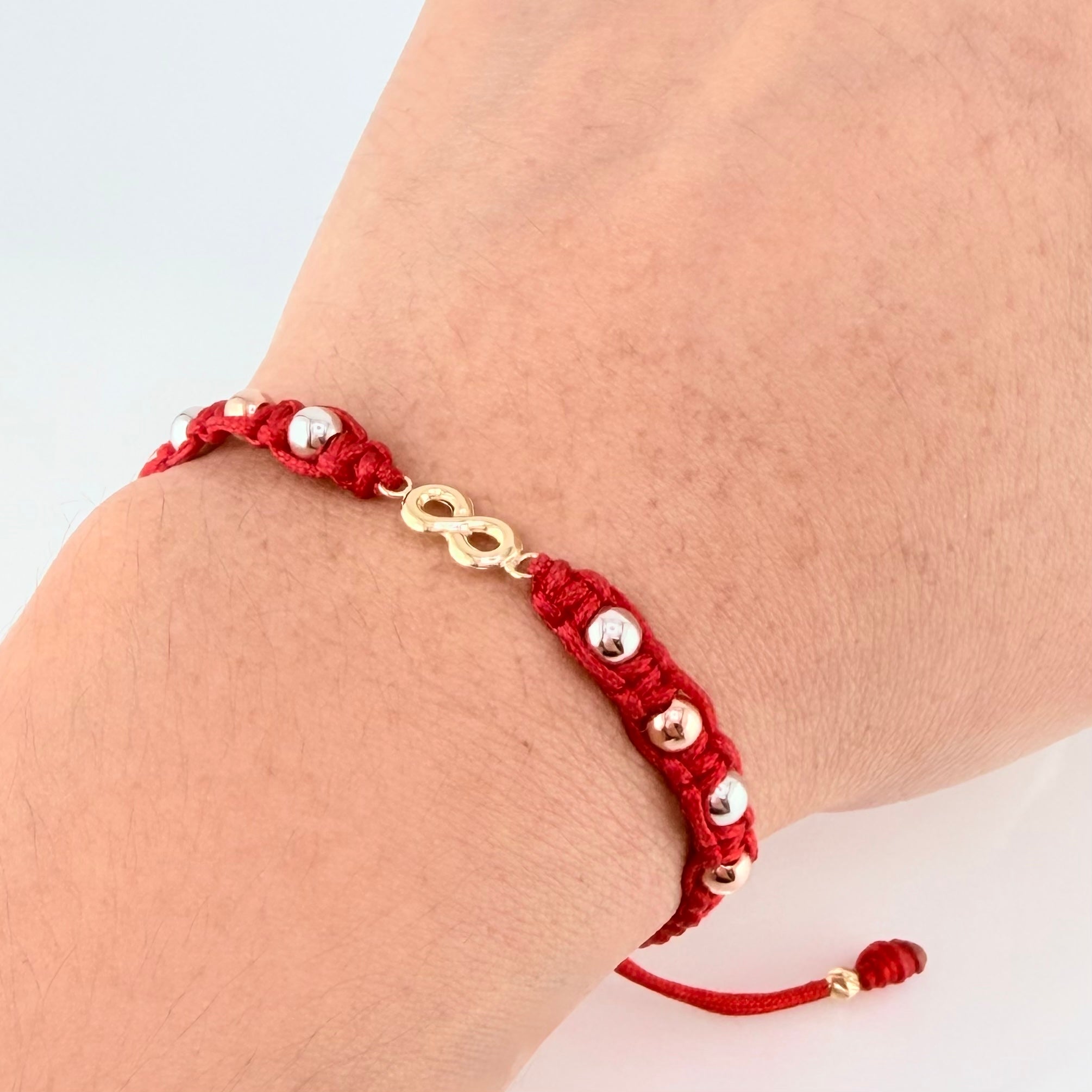 Pulsera Roja Herraje Infinito 1.15gr / 4mm-3mm Tres Oros 18K *