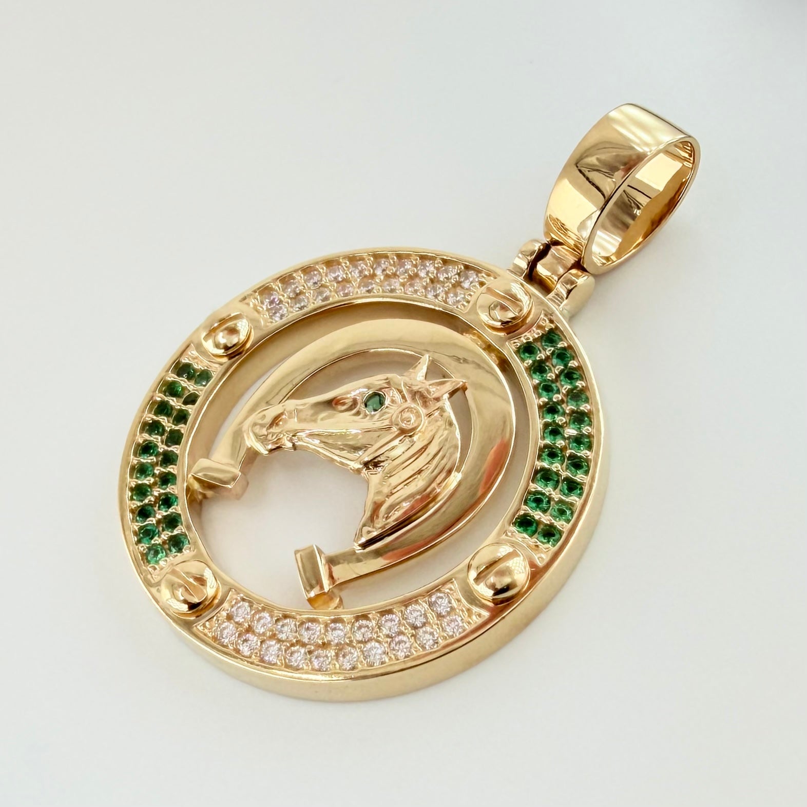 Dije Marco Herradura Caballo 10.85gr / 4.2cm / Oro Amarillo 18K *