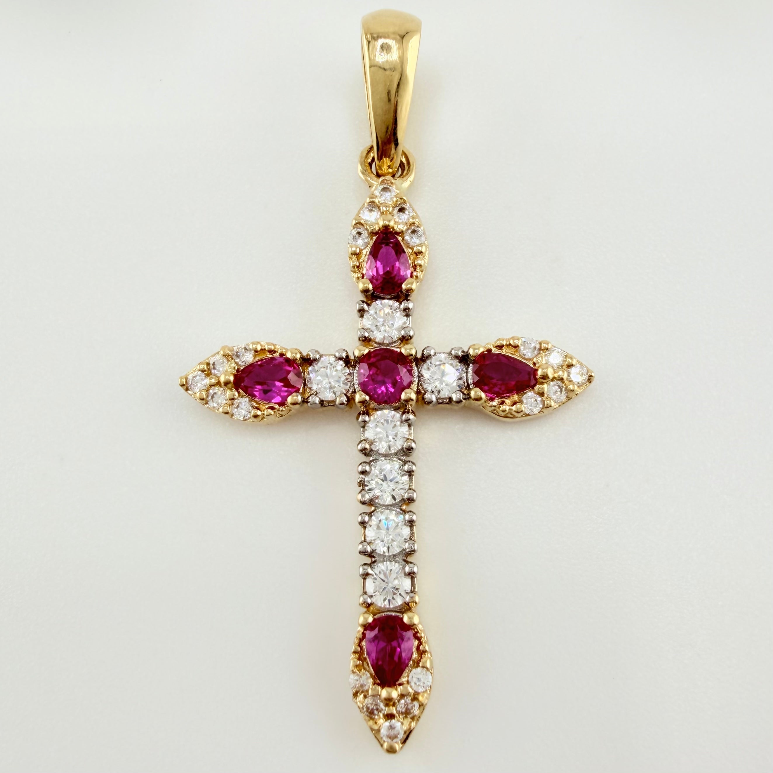 Dije Cruz Tupida 2.1gr / 3.4cm / Oro Amarillo 18K *