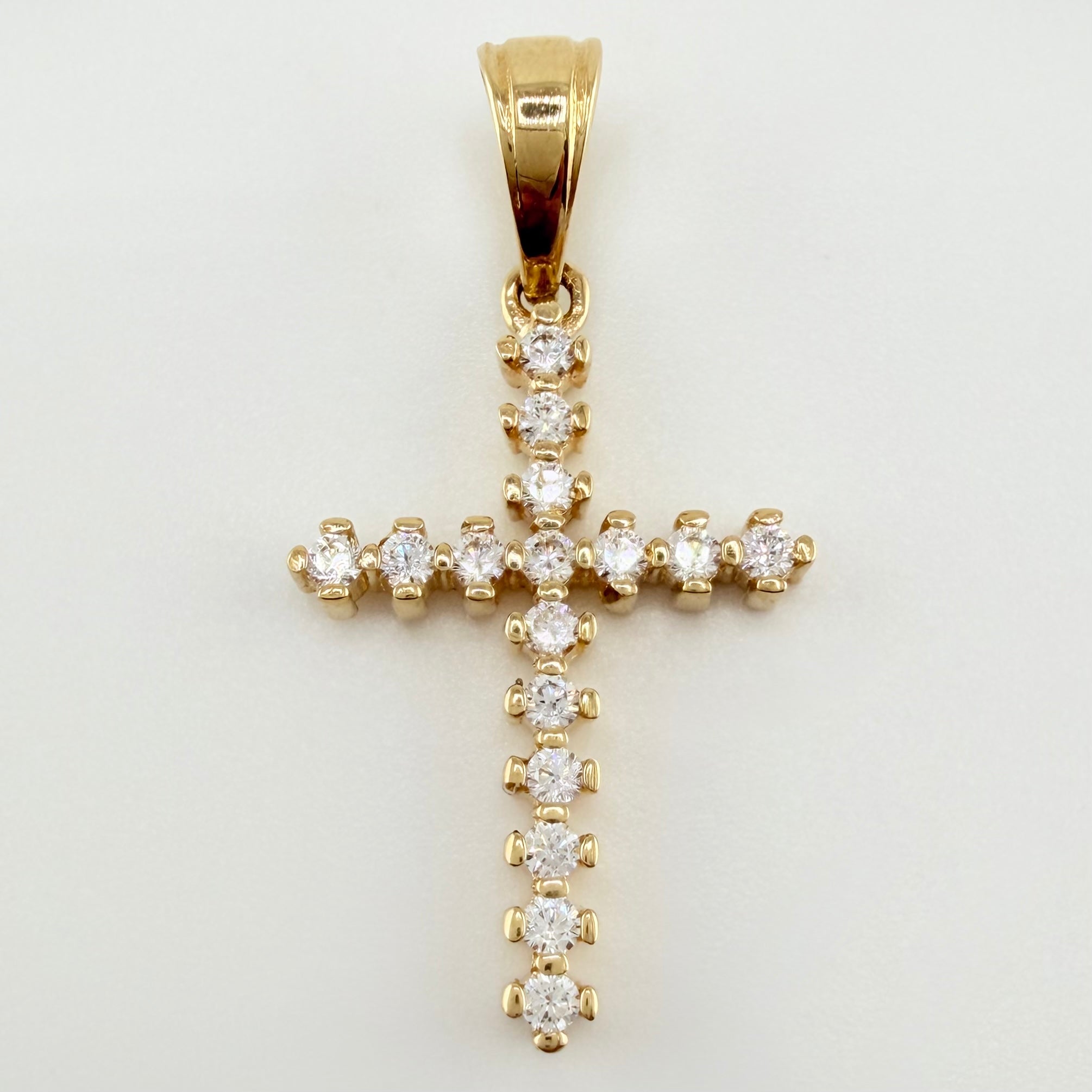 Dije Cruz 1.7gr / 3cm / Oro Amarillo 18K ©