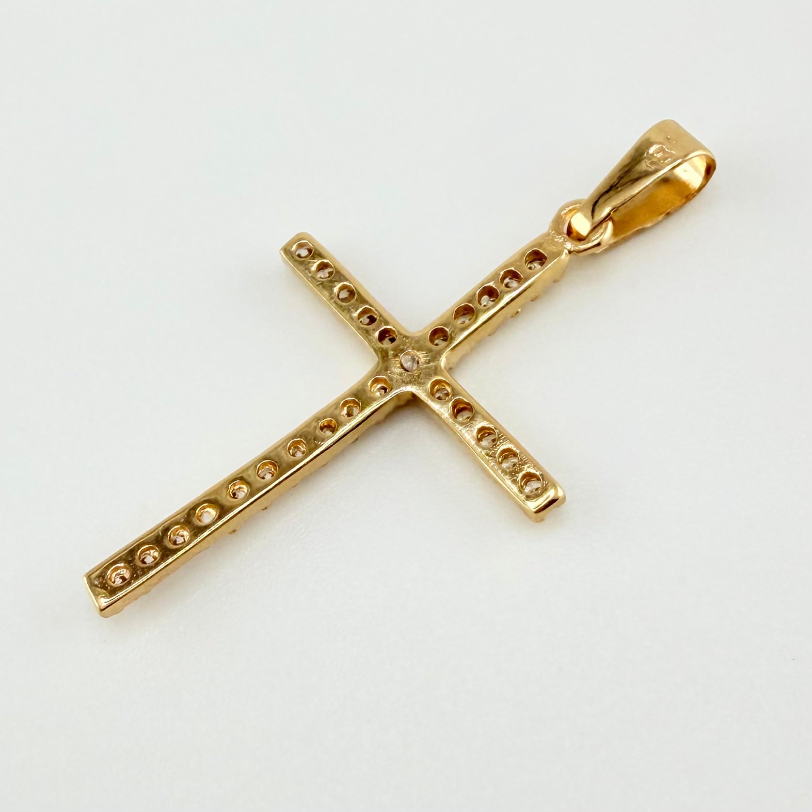 Dije Cruz 1.15gr / 3.3cm / Oro Amarillo 18K *